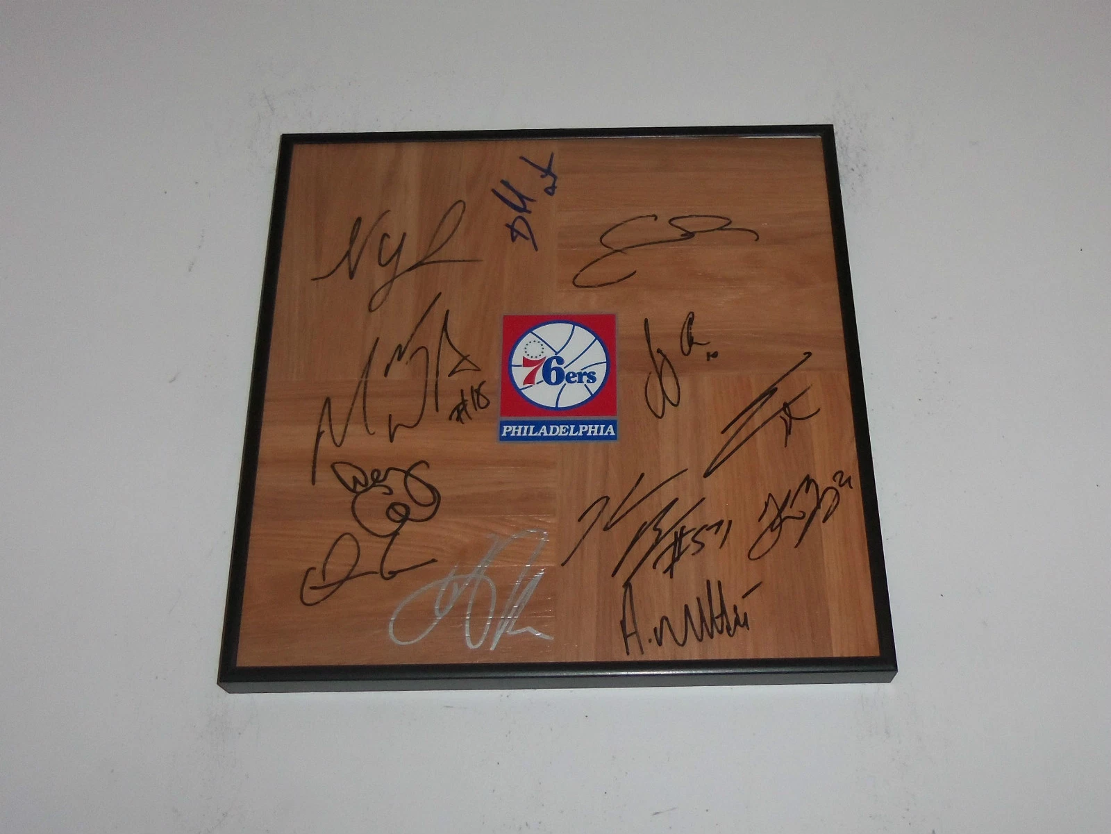 PHILADELPHIA 76ERS Team Signed Autographed Basketball Floor COA! PROOF! TURNER++