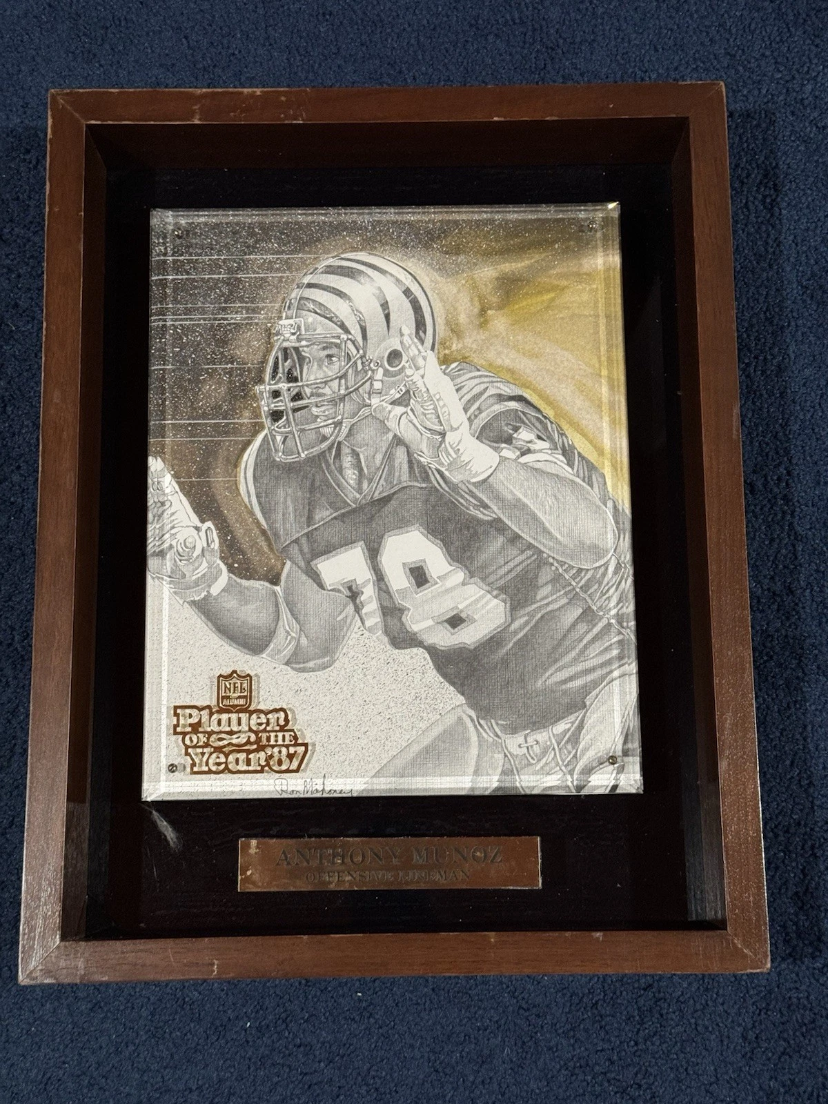 PERSONALLY OWNED Anthony Munoz 1987 NFL Alumni Player of Year Award Bengals