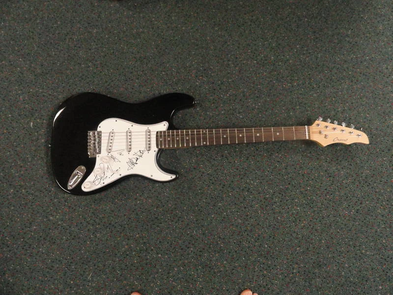 THE WHITE TIE AFFAIR SIGNED ELECTRIC GUITAR CHRIS 4X