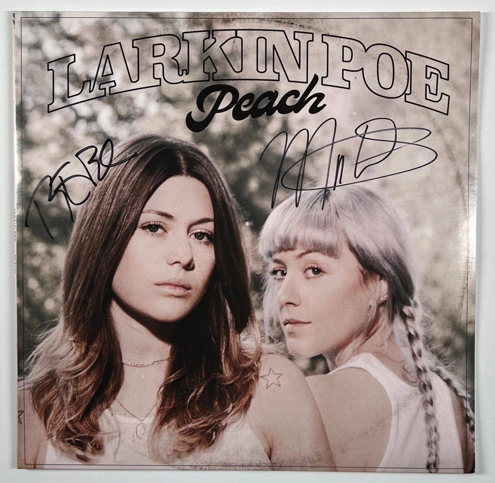 Larkin Poe JSA Signed Autograph Album Record Vinyl Peach