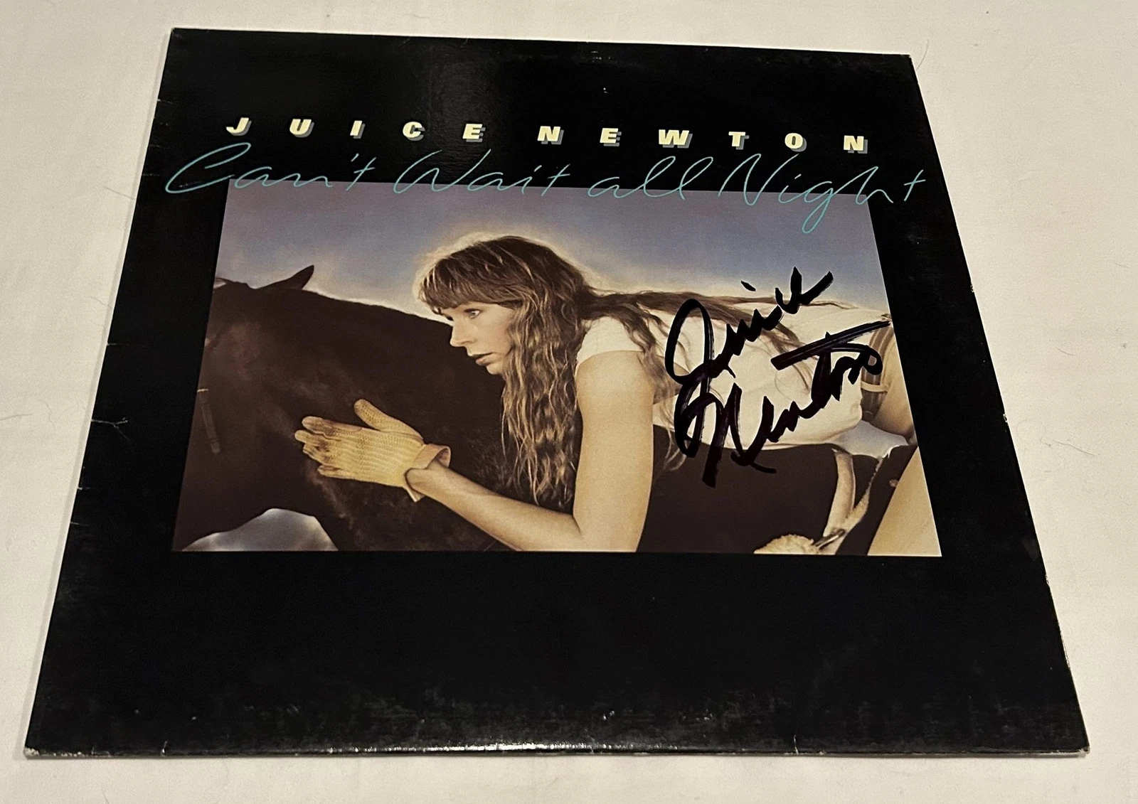 JUICE NEWTON SIGNED CAN'T WAIT ALL NIGHT VINYL RECORD JSA