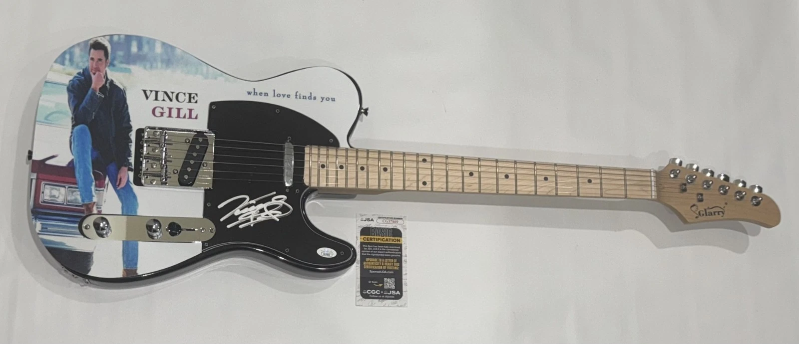 VINCE GILL SIGNED CUSTOM WHEN LOVE FINDS YOU ELECTRIC GUITAR JSA COA