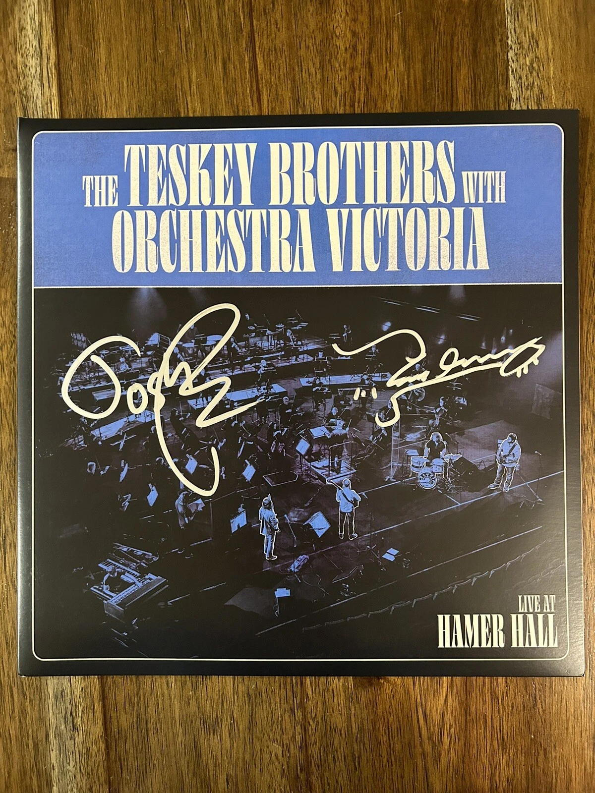 ‘The Teskey Brothers’ Band Duo Signed Vinyl Album ‘Live At Hamer Hall’ Beckett
