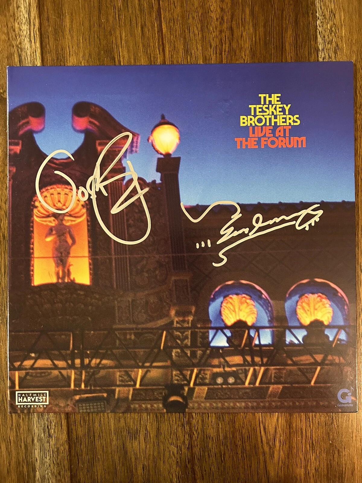 ‘The Teskey Brothers’ Band Duo Signed Vinyl Album ‘Live At The Forum’ Beckett