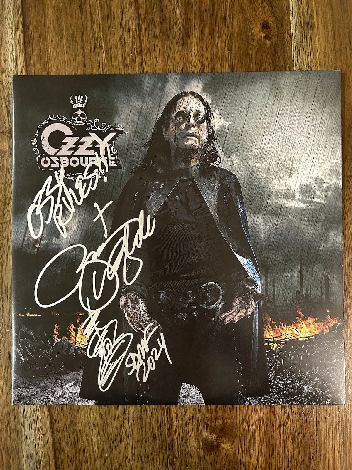 Zakk Wylde ‘Ozzy Osbourne’ Guitarist Signed ‘Black Rain’ Vinyl Album Beckett
