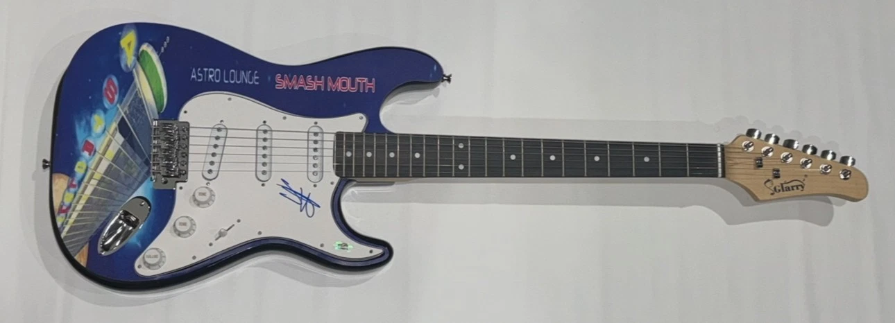 STEVE HARWELL SIGNED CUSTOM ASTRO LOUNGE ELECTRIC GUITAR SMASH MOUTH PSA COA
