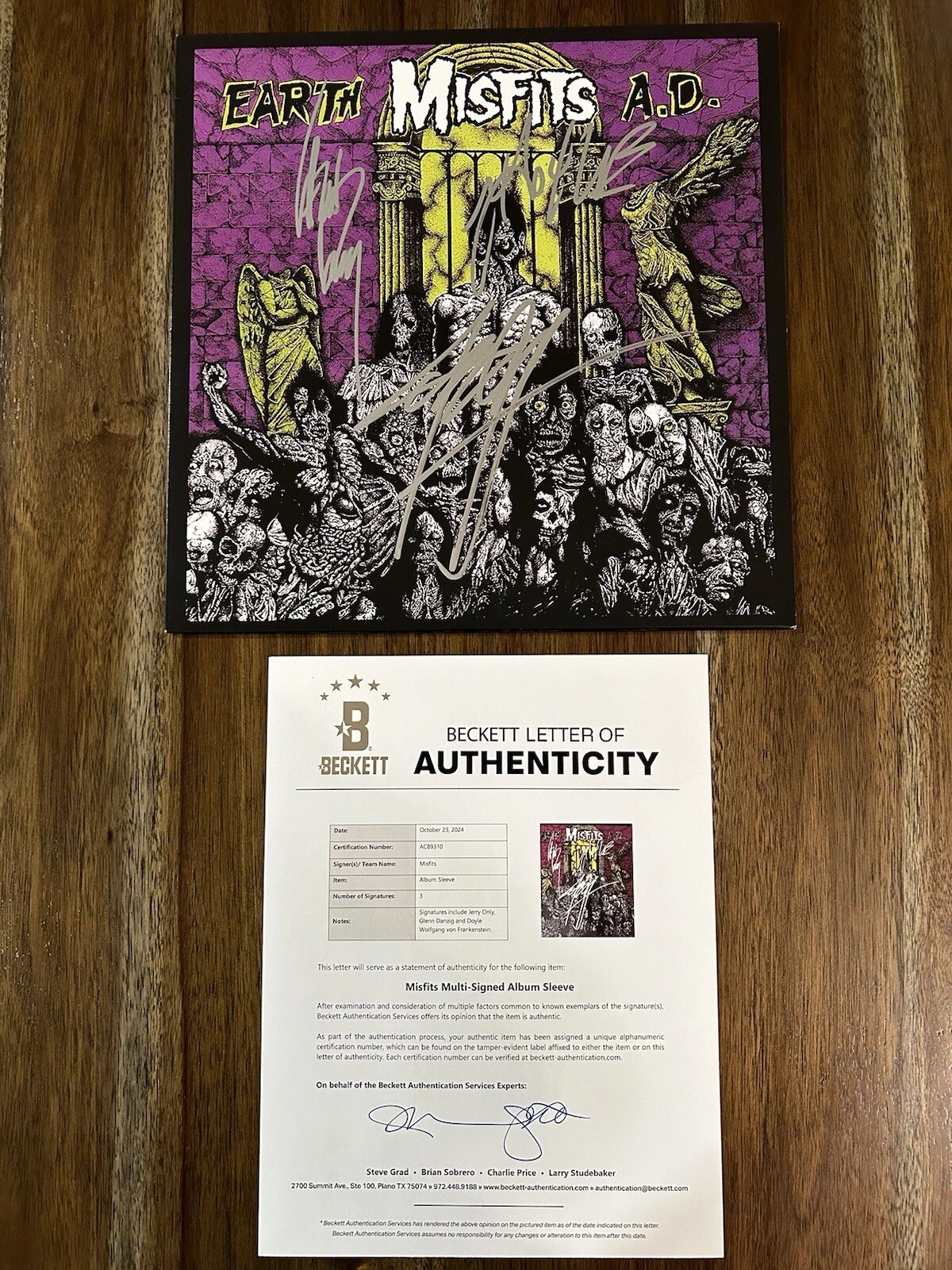 ‘The Misfits’ Signed Earth A.D. Vinyl Album Danzig, Jerry Only & Doyle Beckett