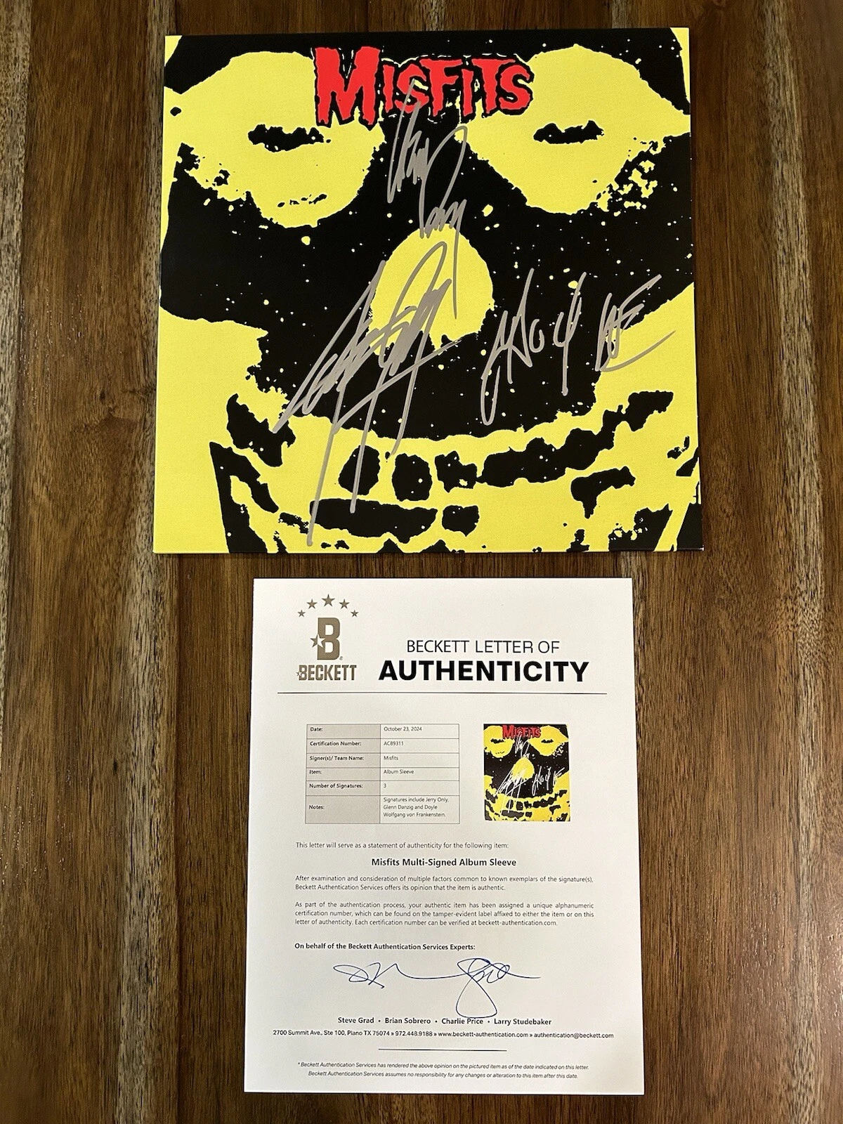 ‘The Misfits’ Signed Vinyl Album Danzig, Jerry Only & Doyle Beckett LOA PROOF