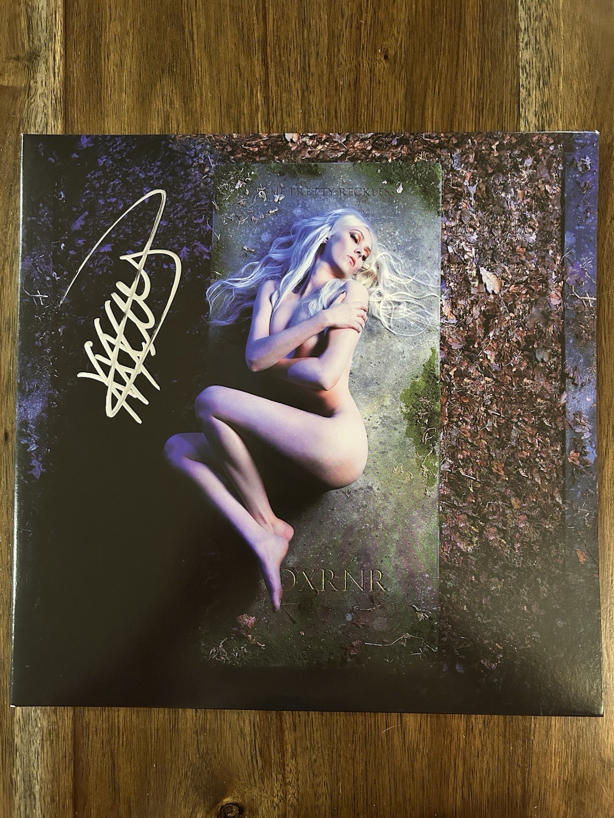 Taylor Momsen The Pretty Reckless Signed Death By Rock Roll Vinyl Album Beckett