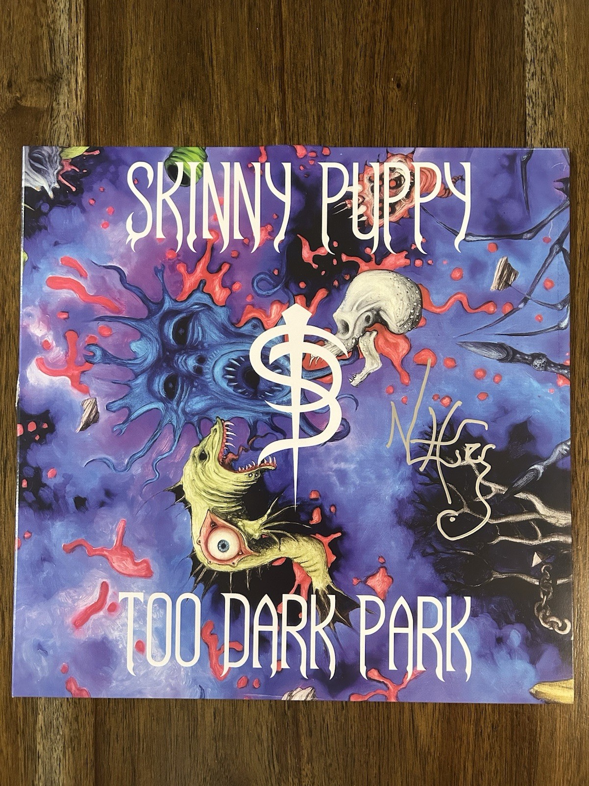 Nivek Ogre ‘Skinny Puppy’ Band Signed Vinyl Album ‘Too Dark Park’ Beckett