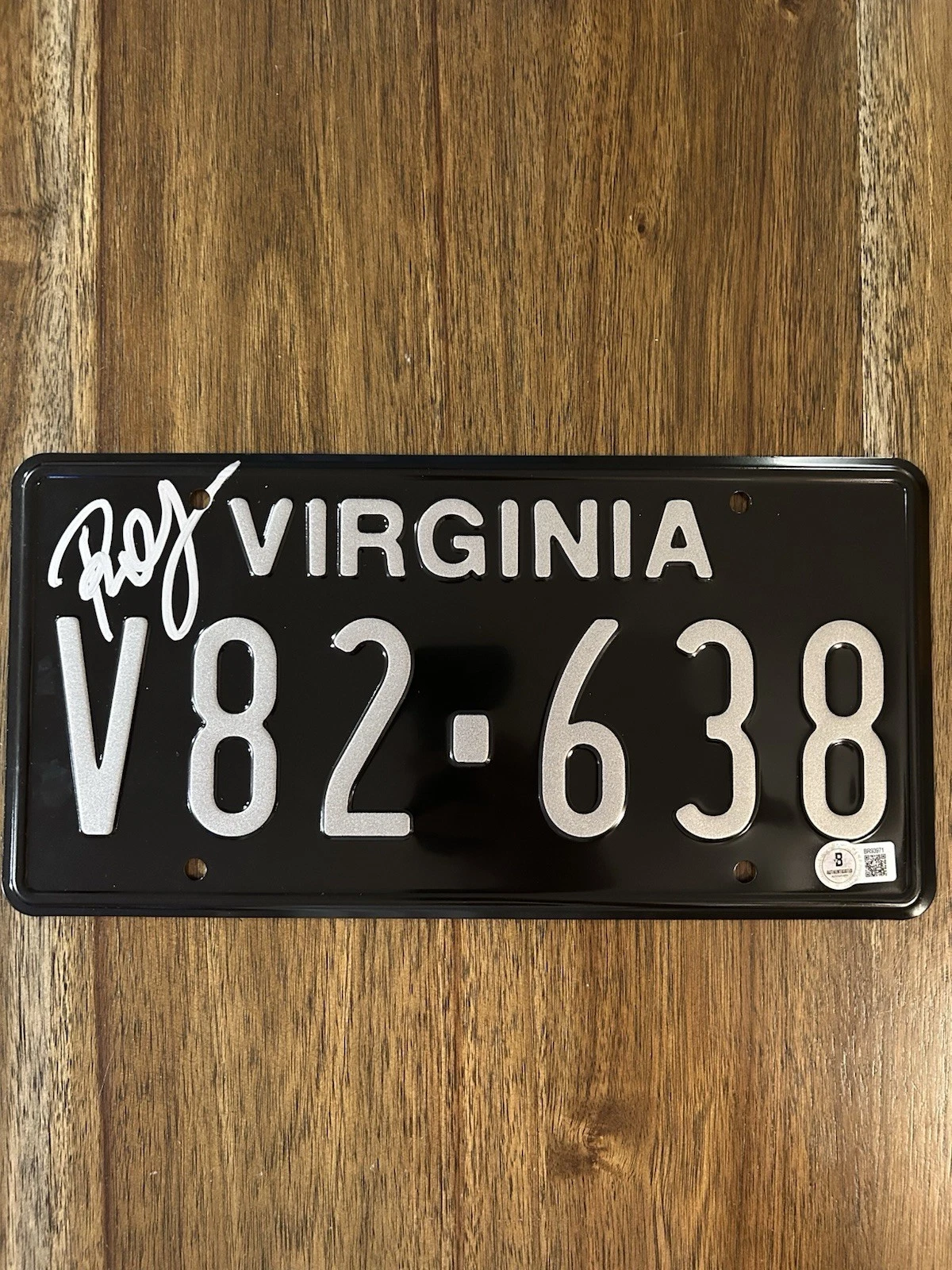 Paul Wesley ‘Vampire Diaries’ Signed License Plate ‘Stefan’s Porsche’ Beckett