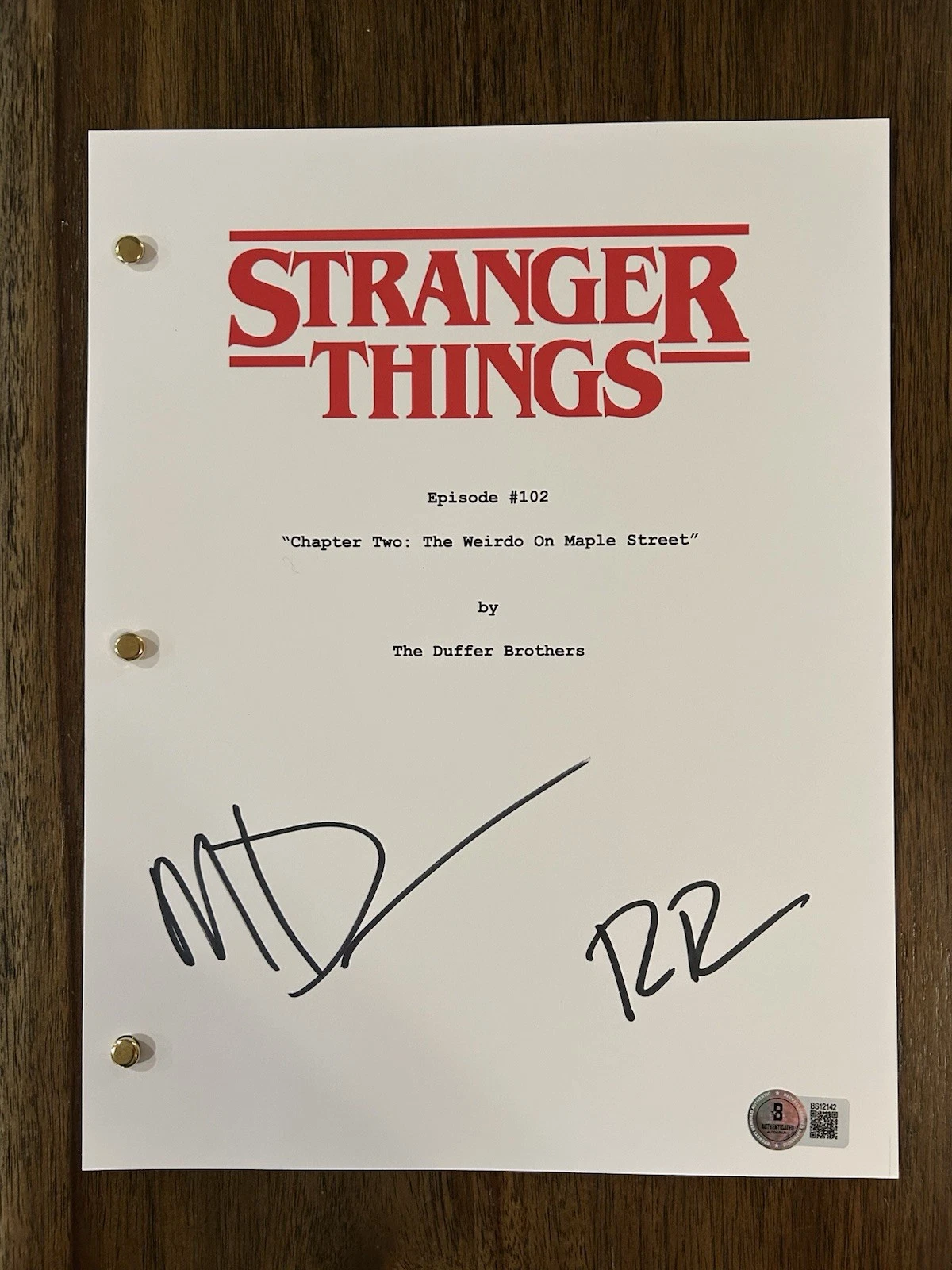 Ross & Matt Duffer Brothers ‘Stranger Things’ Signed Full Episode Script Beckett