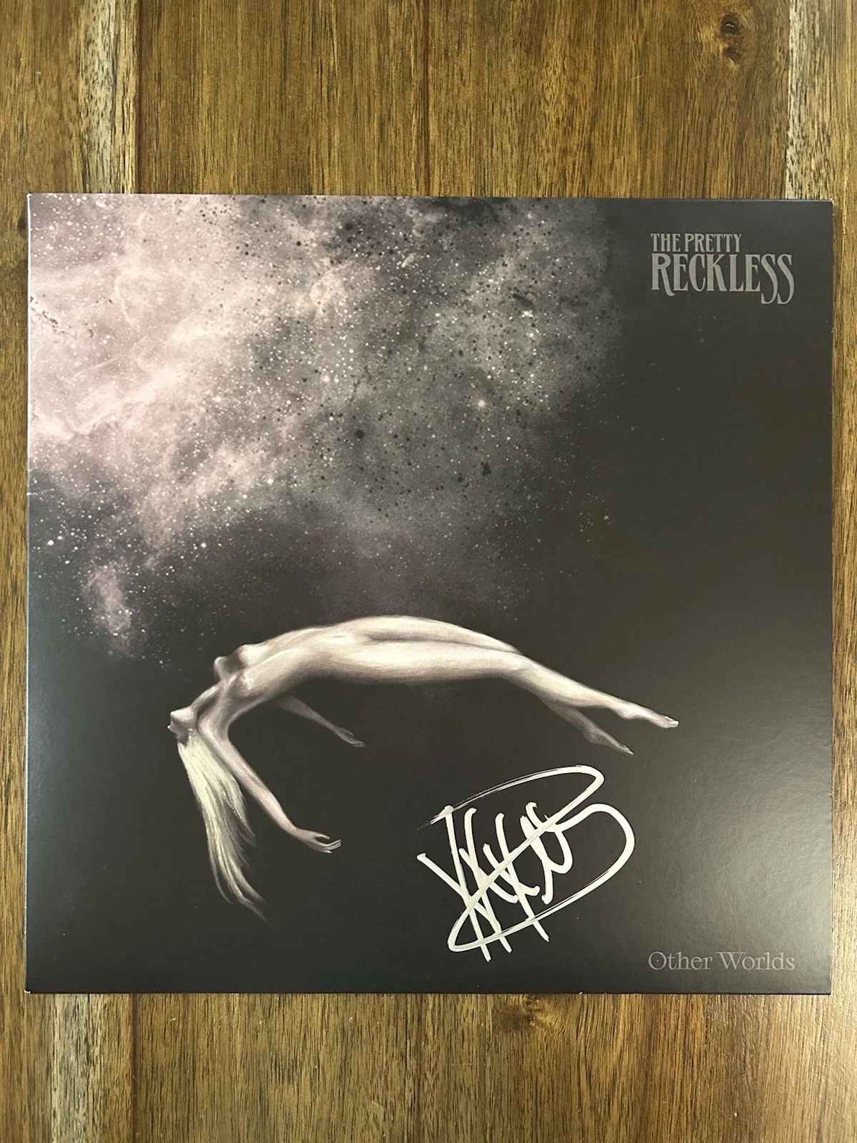 Taylor Momsen The Pretty Reckless Signed ‘Other Worlds’ Vinyl Album Beckett