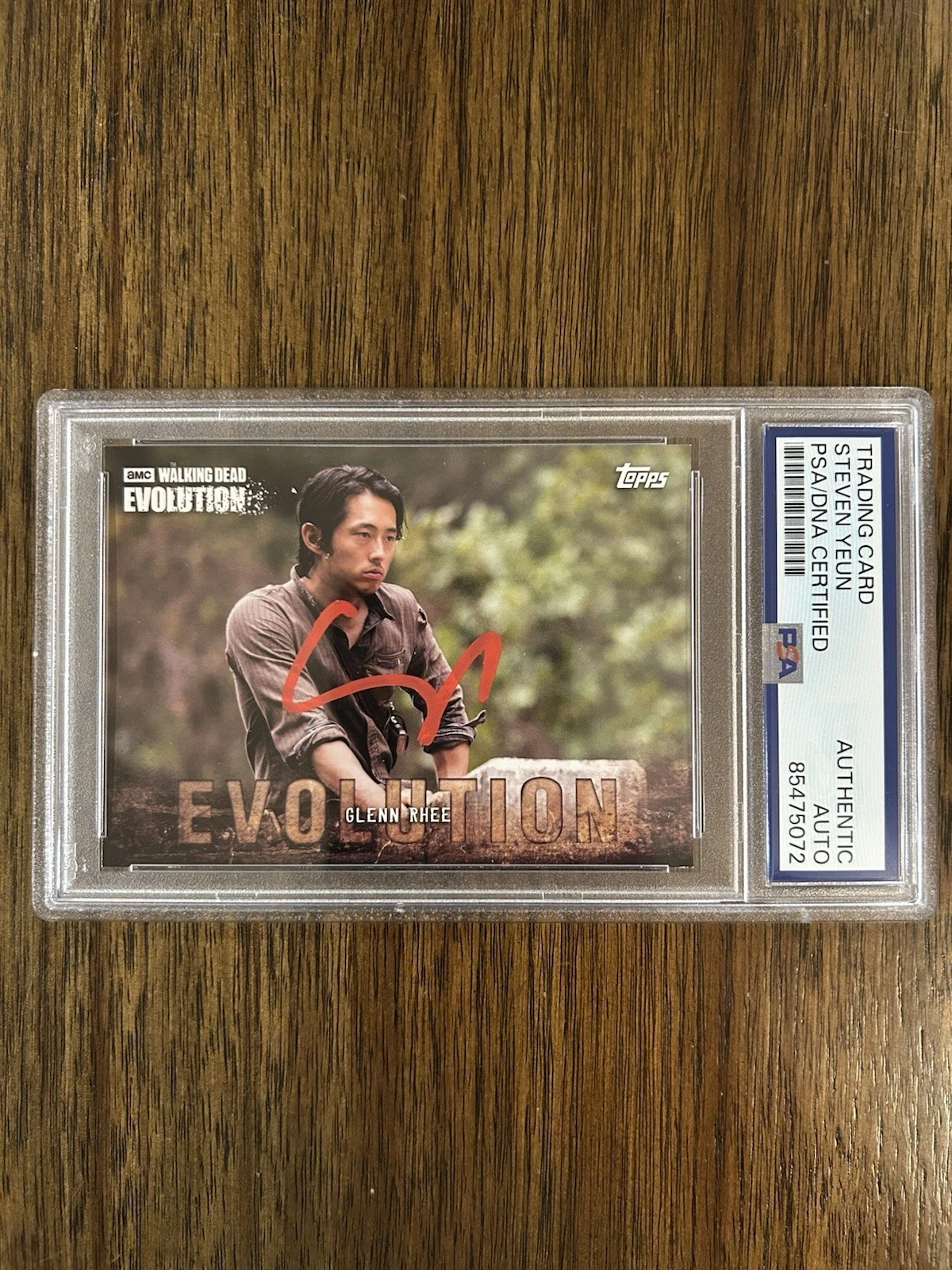 Steven Yeun ‘The Walking Dead’ Signed Autographed Card ‘Glenn Rhee’ PSA Slab