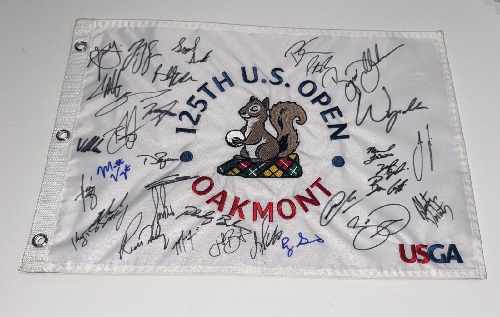 2025 US OPEN FIELD SIGNED FLAG JJ SPAUN BRYSON KOEPKA J.J. LOADED