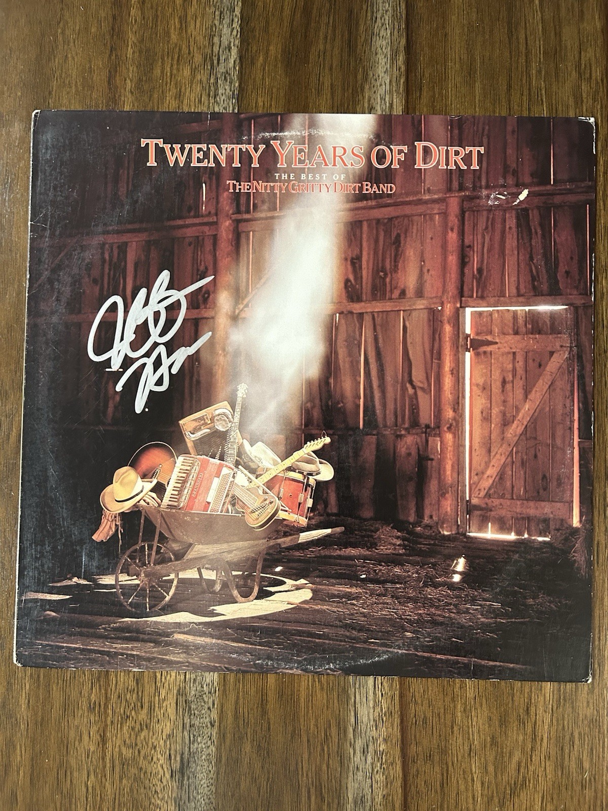 Jeff Hanna ‘Nitty Gritty Dirt Band’ Signed Vinyl Album ‘The Best Of’