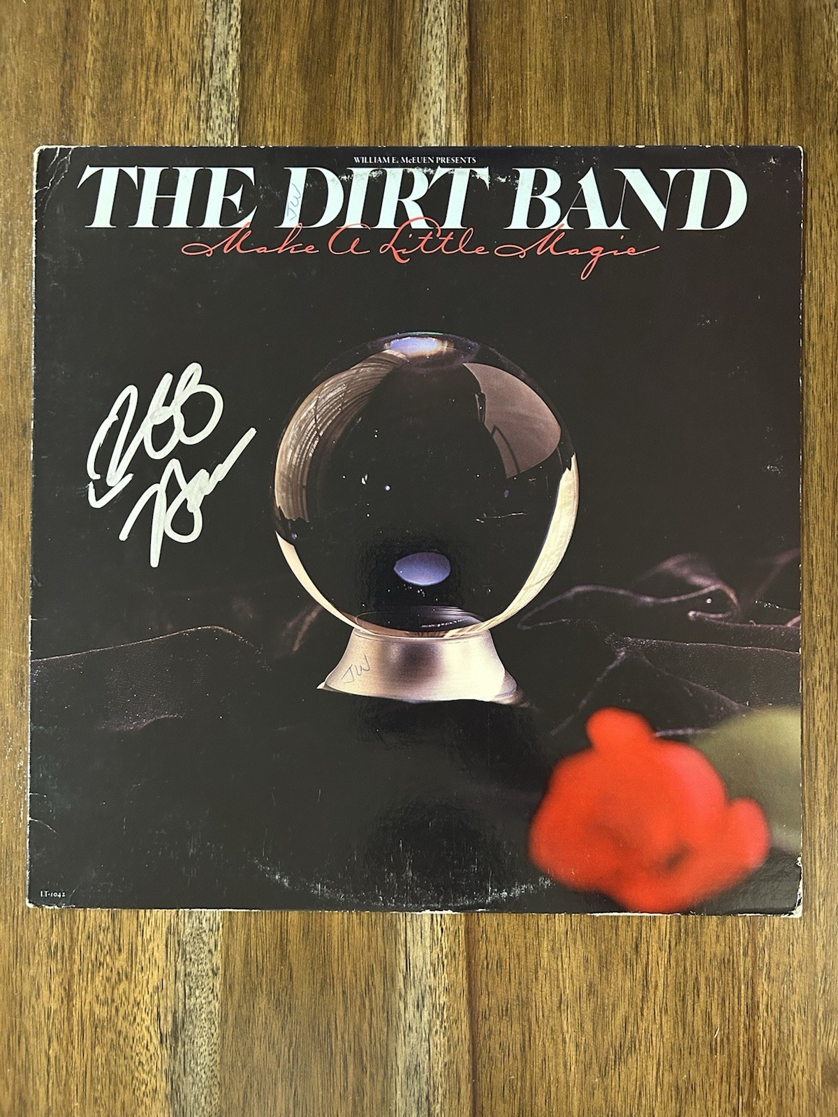 Jeff Hanna ‘Nitty Gritty Dirt Band’ Signed Vinyl Album ‘Make A Little Magic’