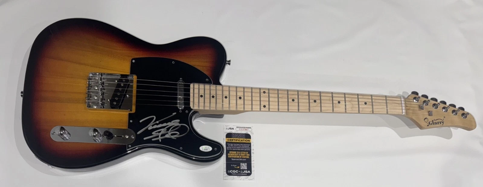 VINCE GILL SIGNED SUNBURST ELECTRIC GUITAR THE EAGLES COUNTRY LEGEND JSA COA