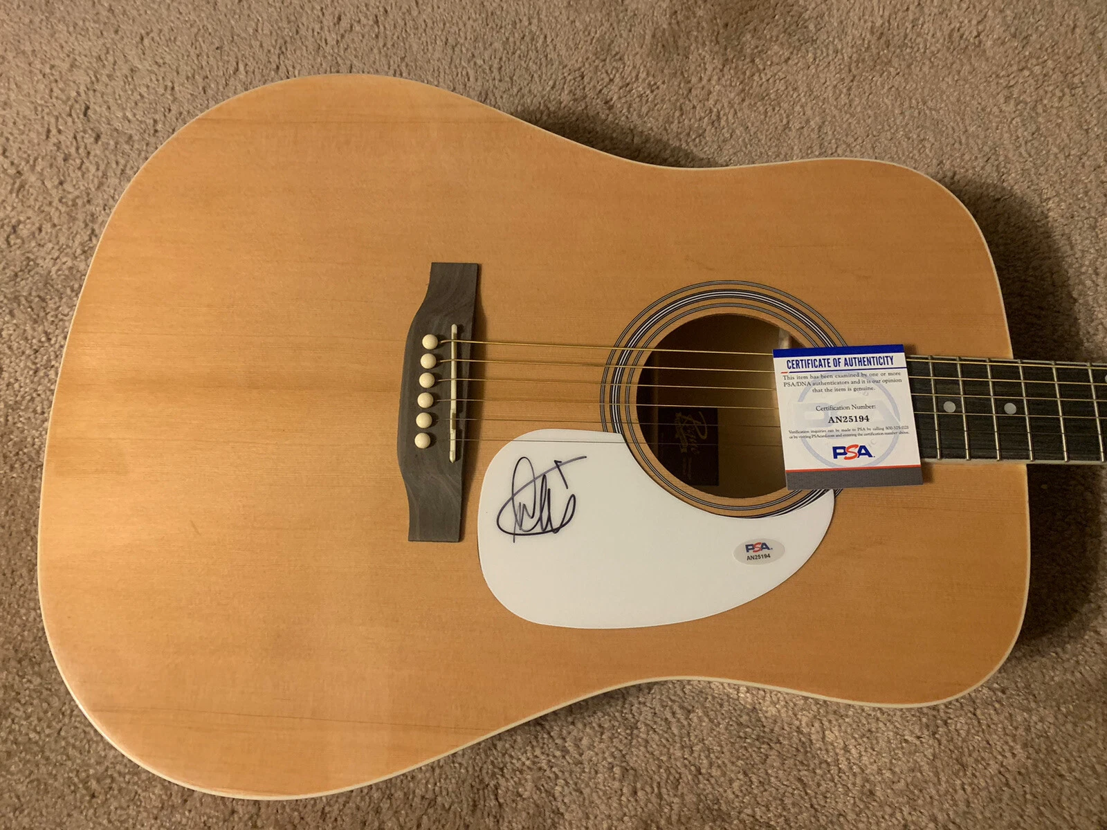 THE 1975 MATT HEALY SIGNED AUTOGRAPHED ACOUSTIC GUITAR PSA CERTIFIED COLLECTIBLE MEMORABILIA