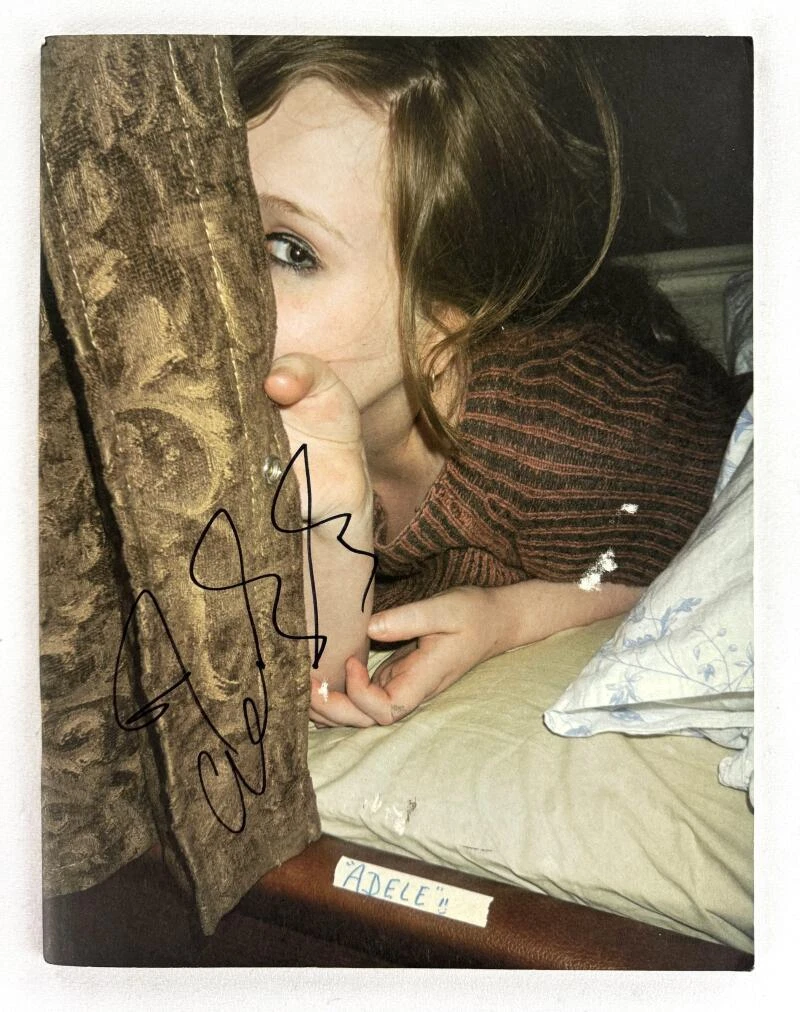 ADELE SIGNED AUTOGRAPH 19 AN EVENING WITH ADELE PROGRAM BOOK 1ST US TOUR JSA COA COLLECTIBLE MEMORABILIA