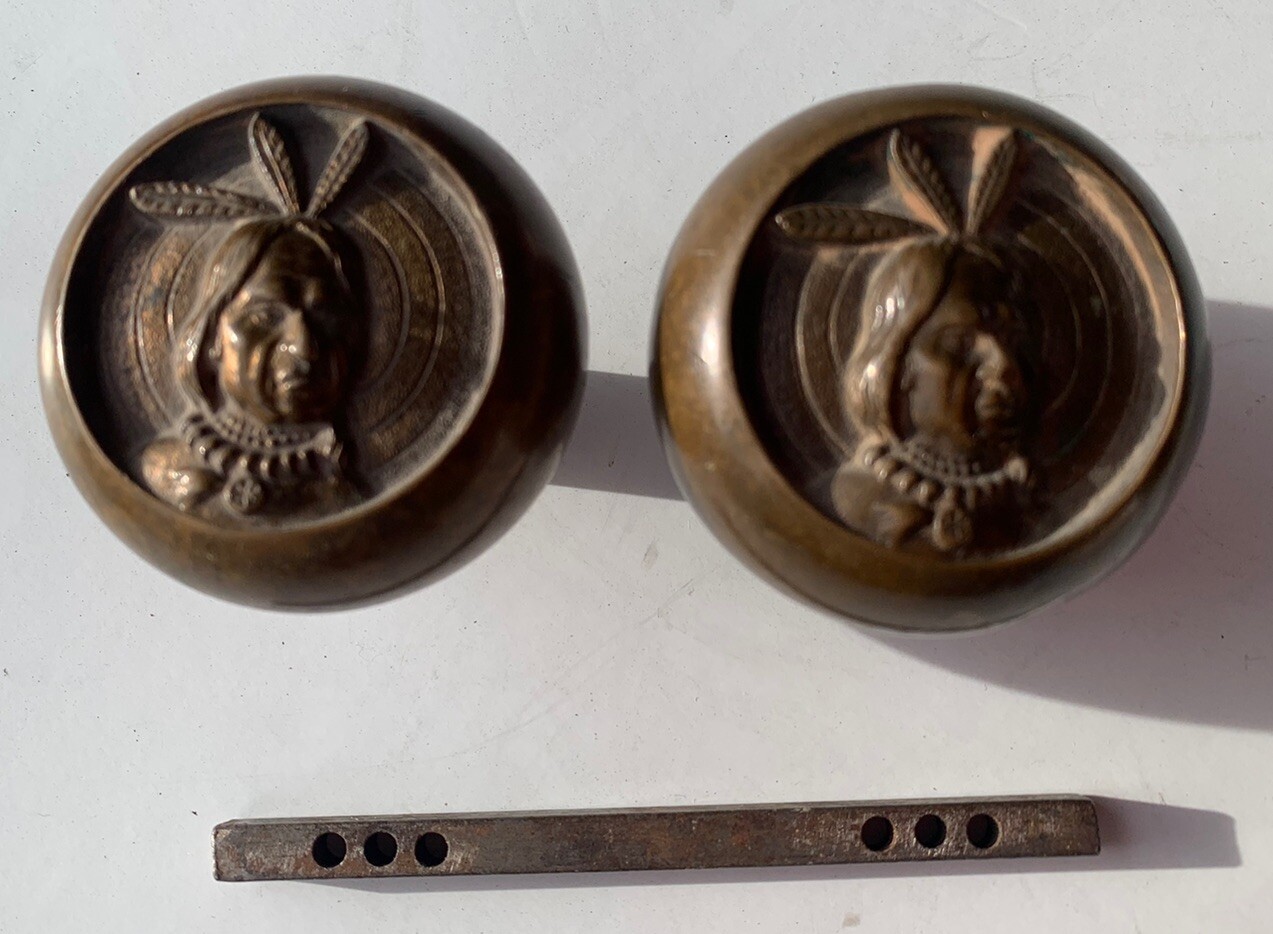 2 Antique Door Knobs & Rod Set 