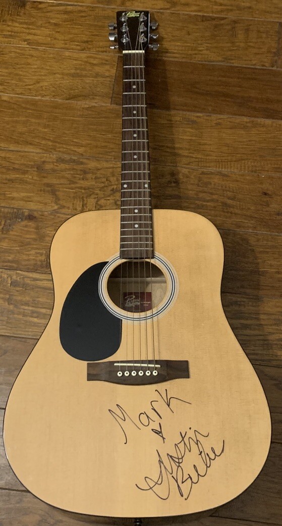 Justin Bieber FULL NAME Signed Autographed Guitar Beckett READ