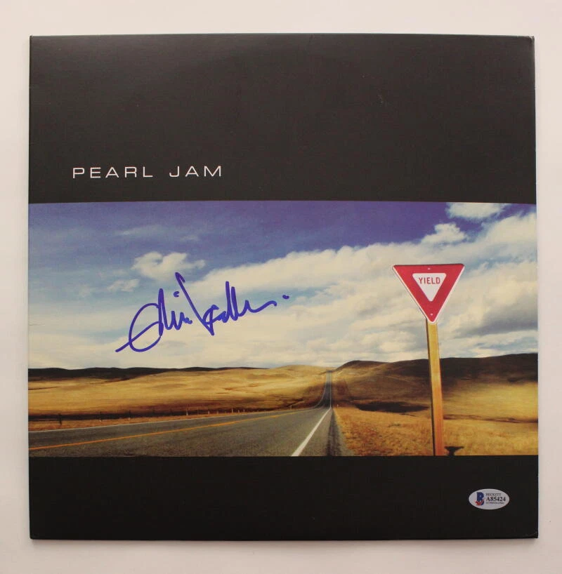EDDIE VEDDER SIGNED AUTOGRAPH ALBUM VINYL RECORD - PEARL JAM YIELD BECKETT COA