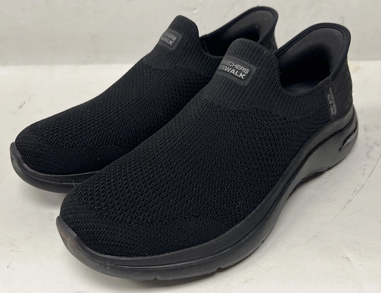 Skechers Black Go Walk Arch Fit 2.0 Delera Women’s Hands Free Shoes Sz 10 125310