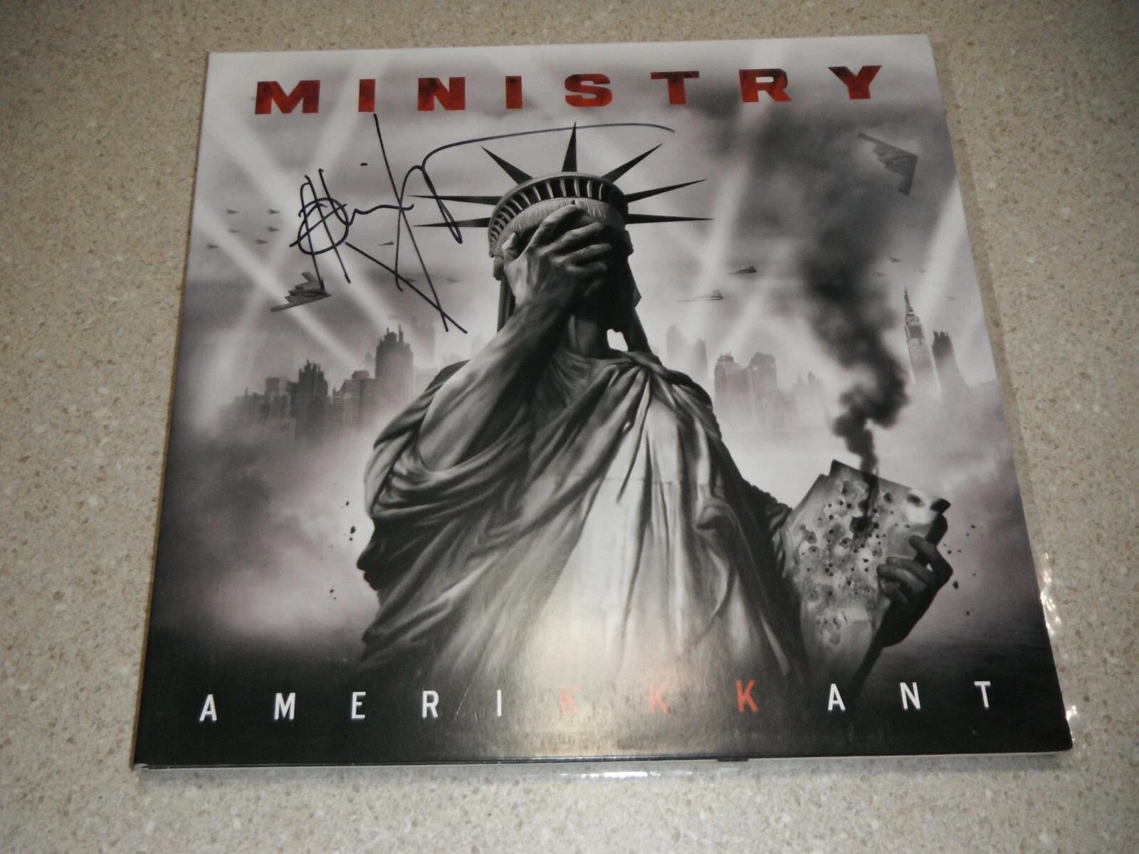 MINISTRY AL JOURGENSEN SIGNED AMERIKKKANT  VINYL ALBUM