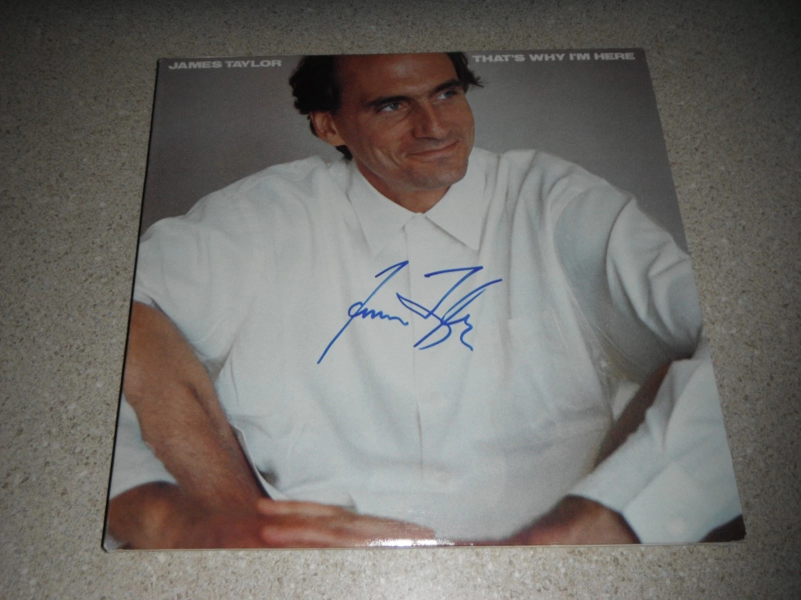JAMES TAYLOR SIGNED THATS WHY IM HERE VINYL ALBUM LEGEND!!