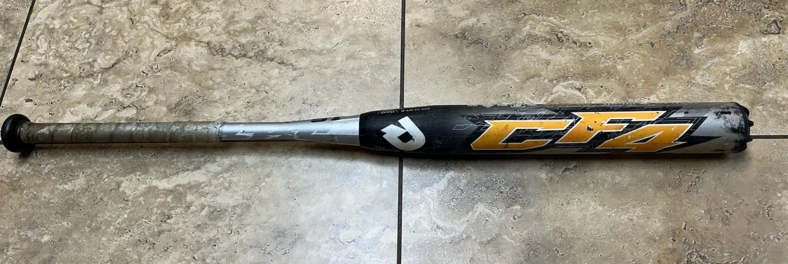 DeMarini CF4 Softball Bat Pitch Black Silver Trace Composite 33/23 (-10) CFP11