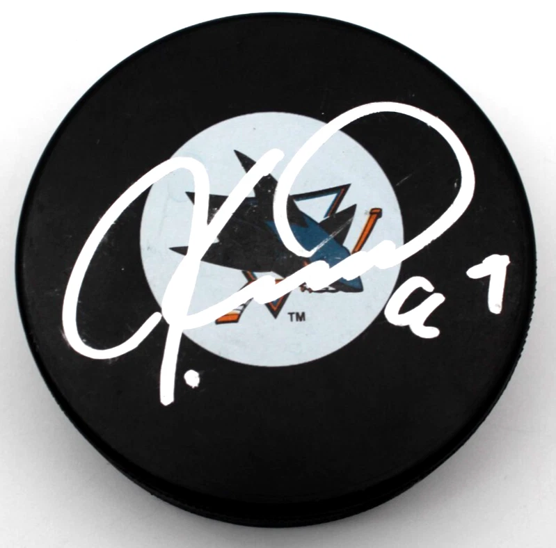 Jeremy Roenick Signed San Jose Sharks Hockey Puck w/Beckett COA BQ83841
