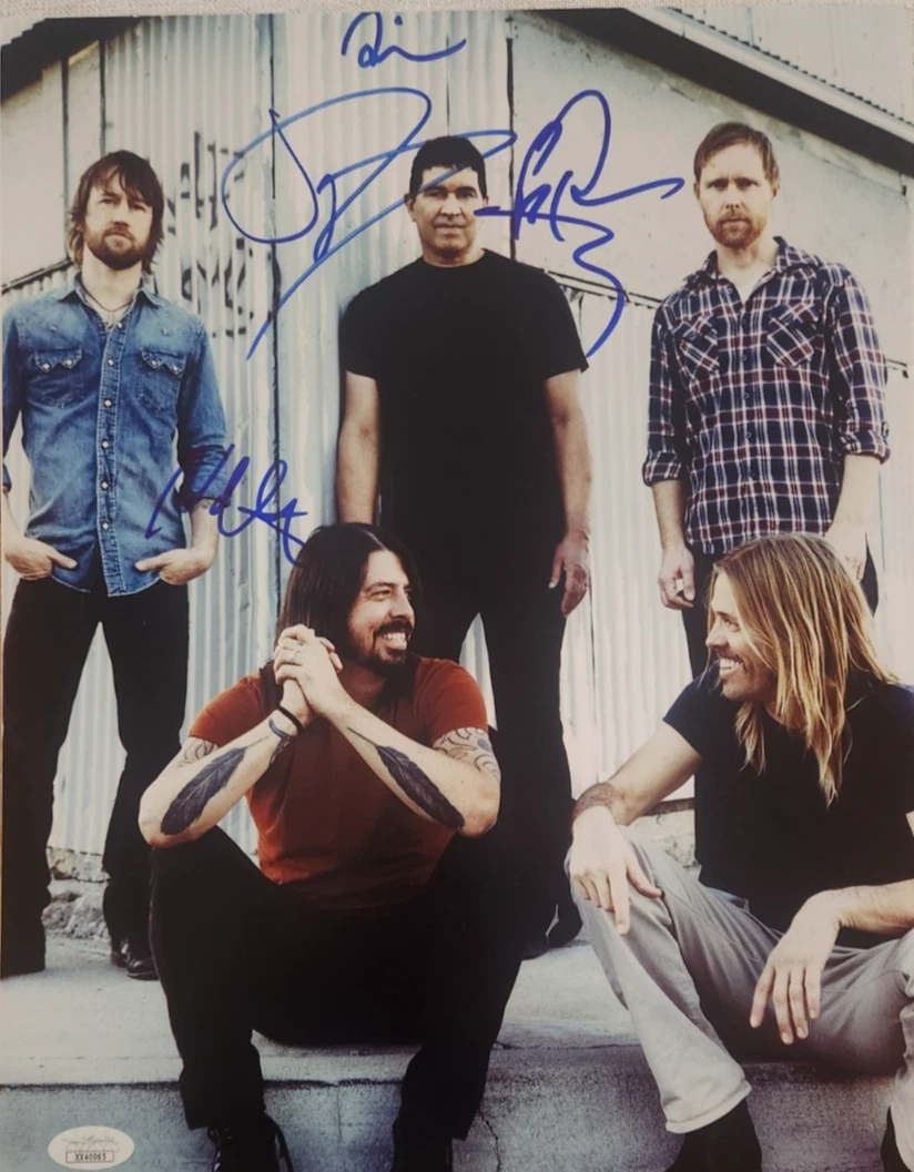 Foo Fighters Signed 11x14 Photo JSA LOA Dave Grohl Taylor Hawkins Mendel Smear B