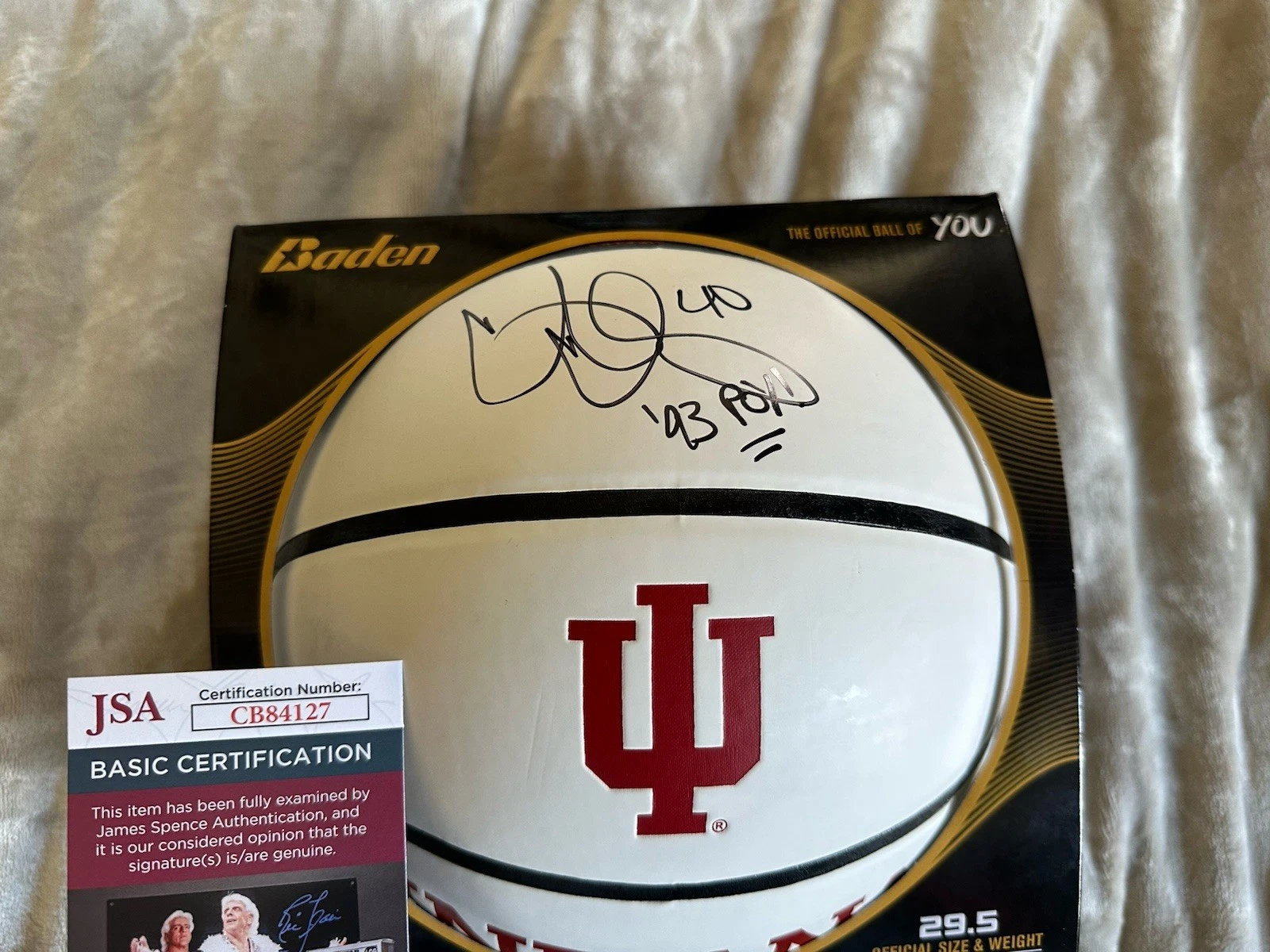 Calbert Cheaney Signed Basketball 29.5 IU Hoosiers JSA Authentication COA 93 POY