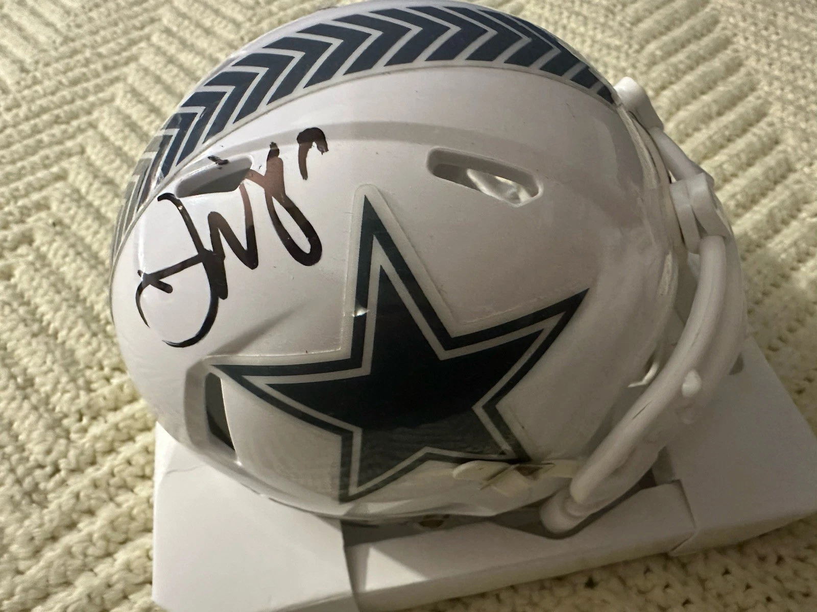 Jerry Jones Signed Salute To Service Dallas Cowboys Mini Helmet Autographed