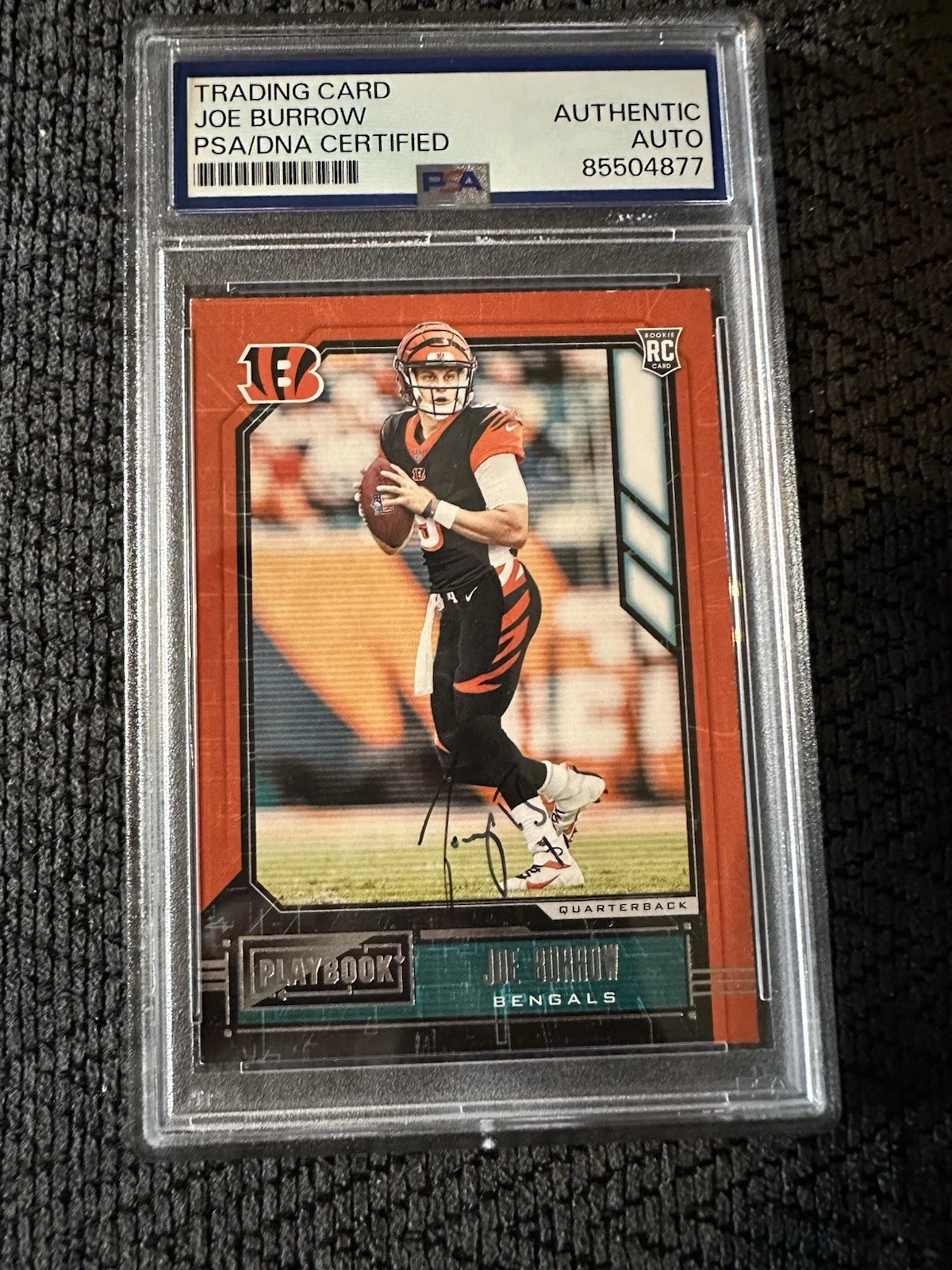 Joe Burrow Signed 2020 Panini Playbook Card #101 PSA /DNA Slab COA Rookie RC