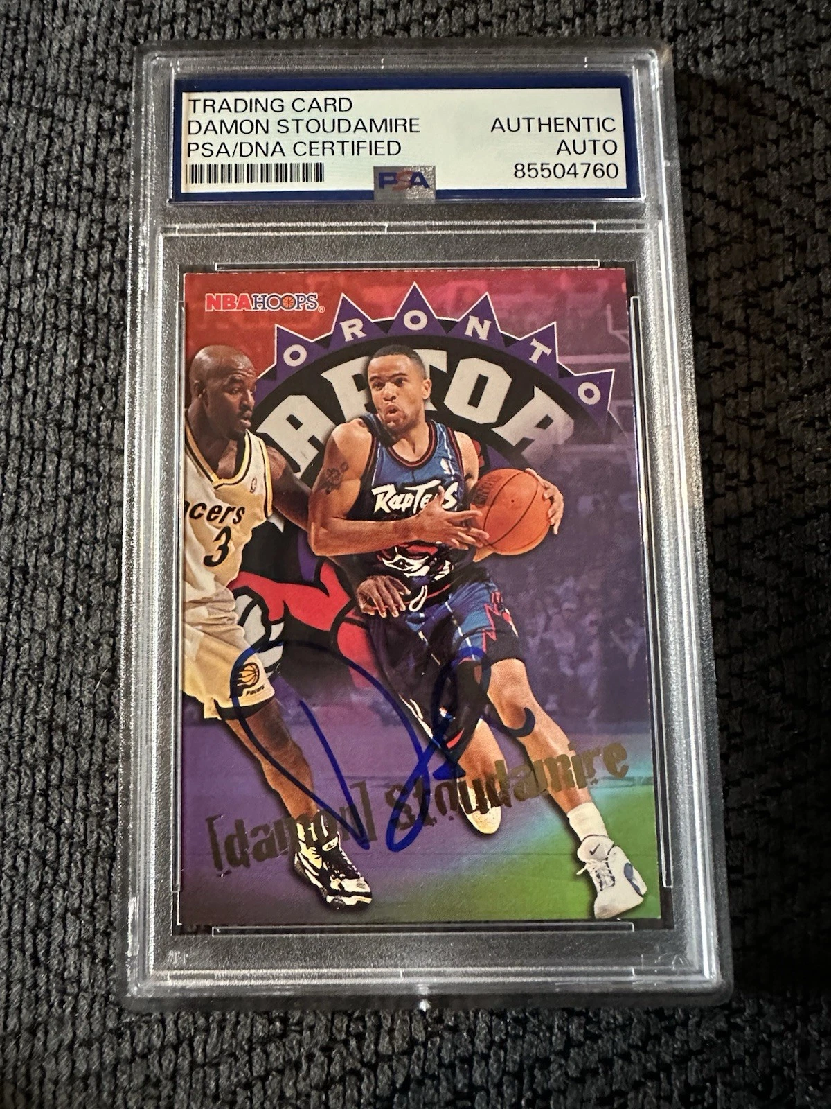 Damon Stoudamire Signed 2005-06 Hoops Card #347 PSA /DNA Slab COA Rookie