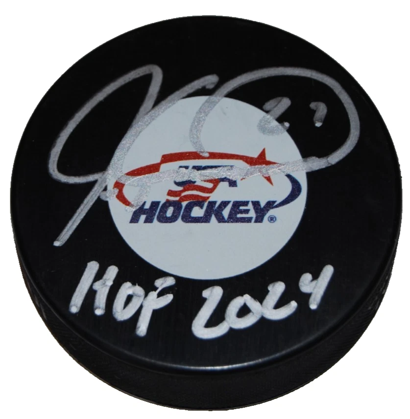 JEREMY ROENICK signed (TEAM USA) HOF Blackhawks hockey puck BECKETT BR25951