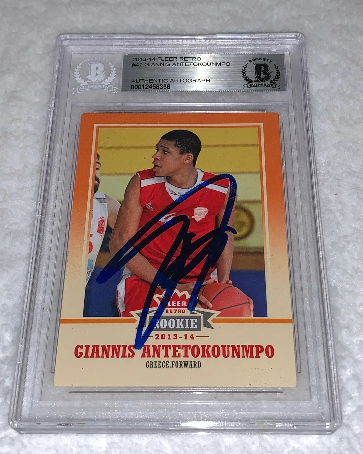 Giannis Antetokounmpo signed 2013-14 Fleer Retro #47 Rookie Card RC Bas Beckett