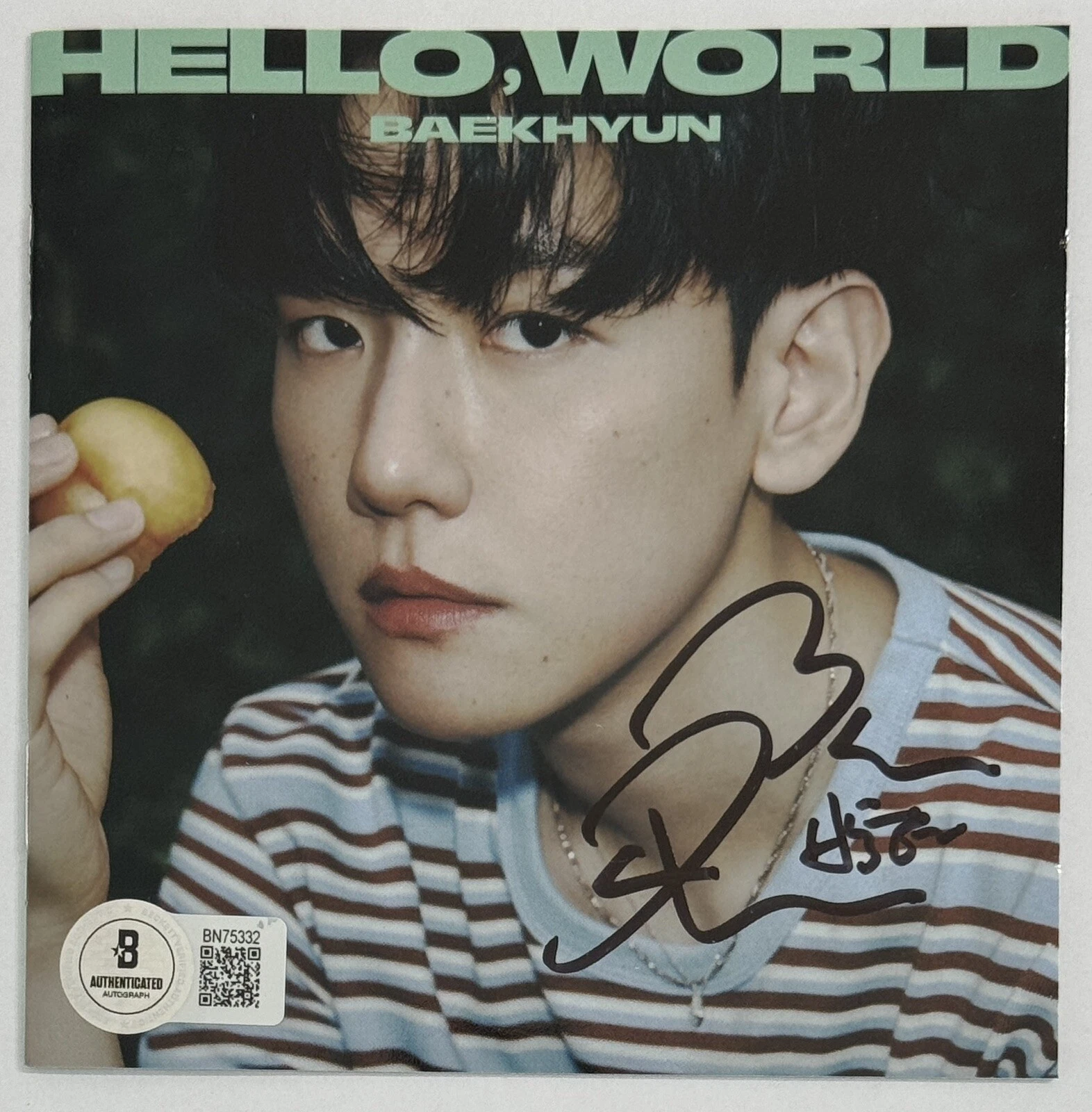 SIGNED Baekhyun CD Cover Booklet Book & Hello World CD BAS Beckett COA Certified