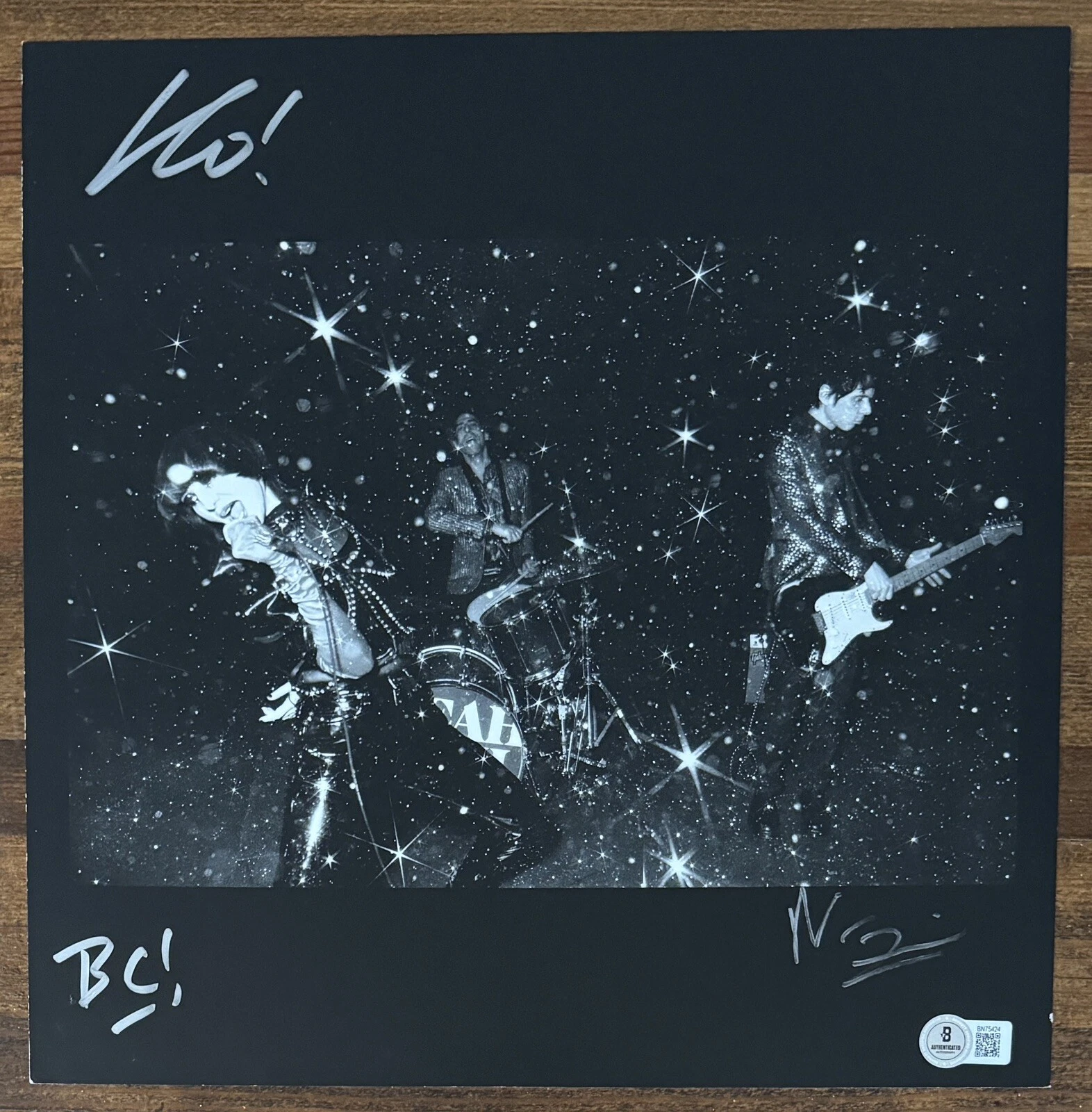 BAND SIGNED YEAH YEAH YEAHS Cool It Down Vinyl LP Autographed Beckett BAS COA