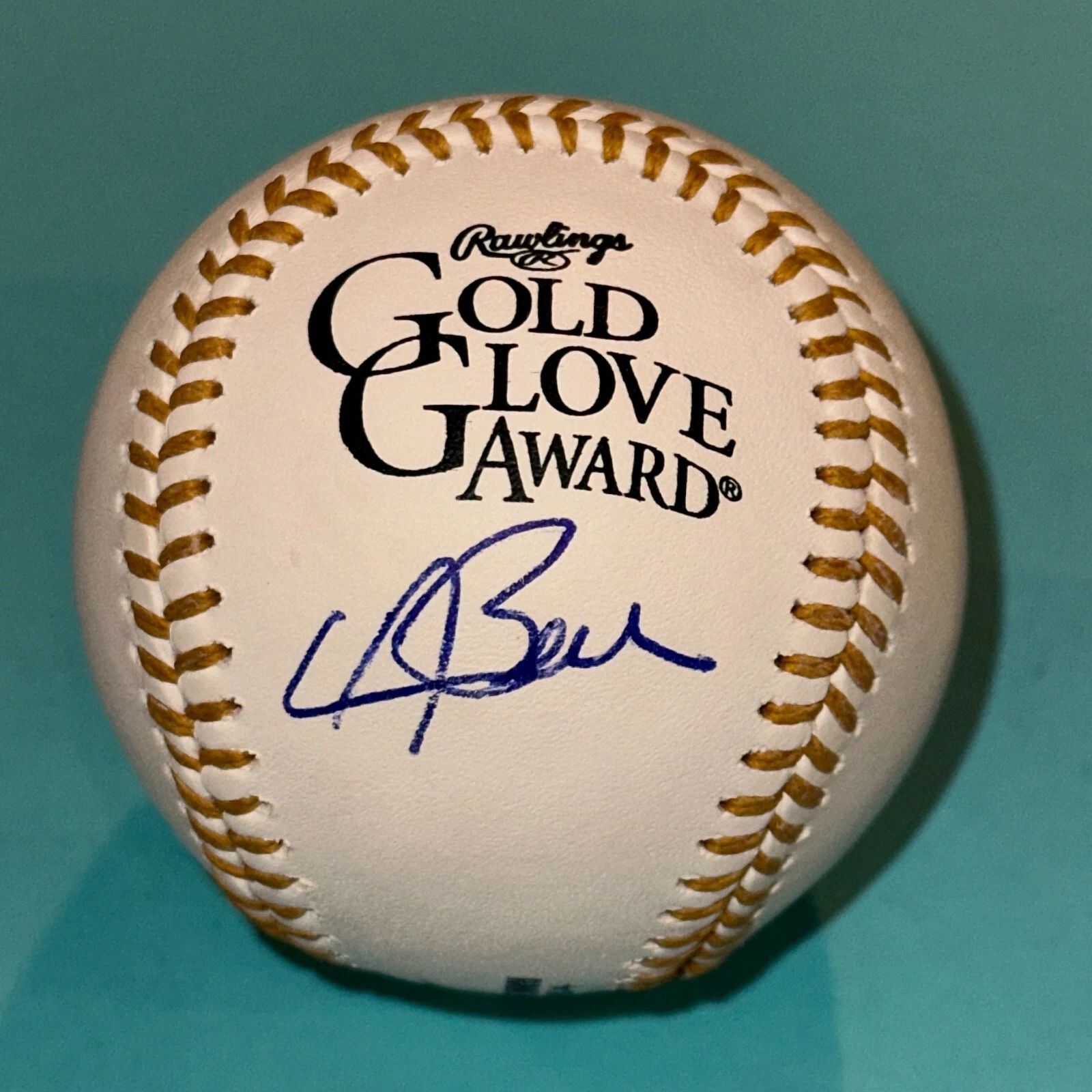 ANDREW BENINTENDI (White Sox) Signed Official GOLD GLOVE Baseball Beckett (BAS)
