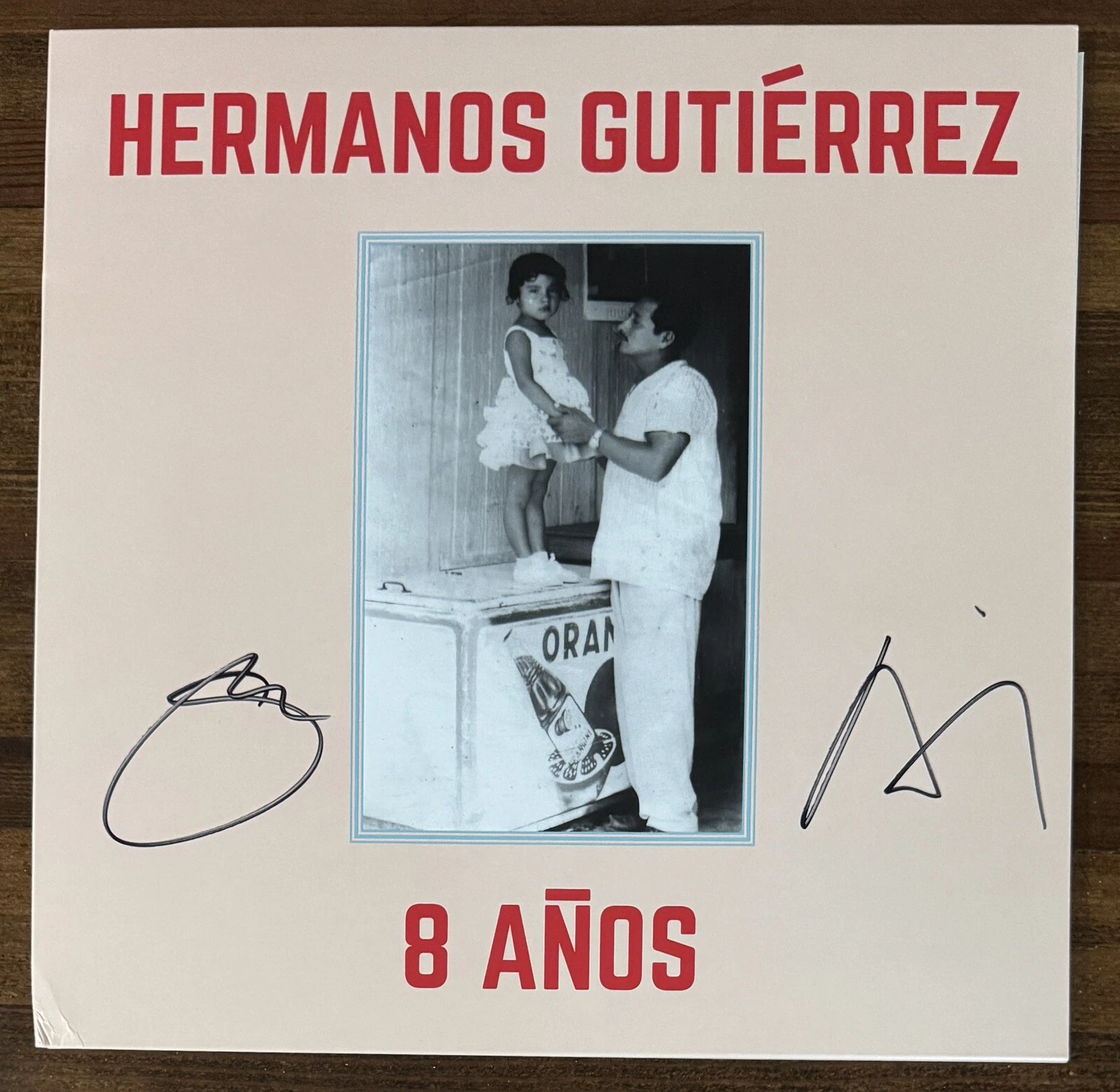 Hermanos Gutierrez SIGNED ALBUM COVER 8 Anos Baby Blue Vinyl LP BAS Beckett COA