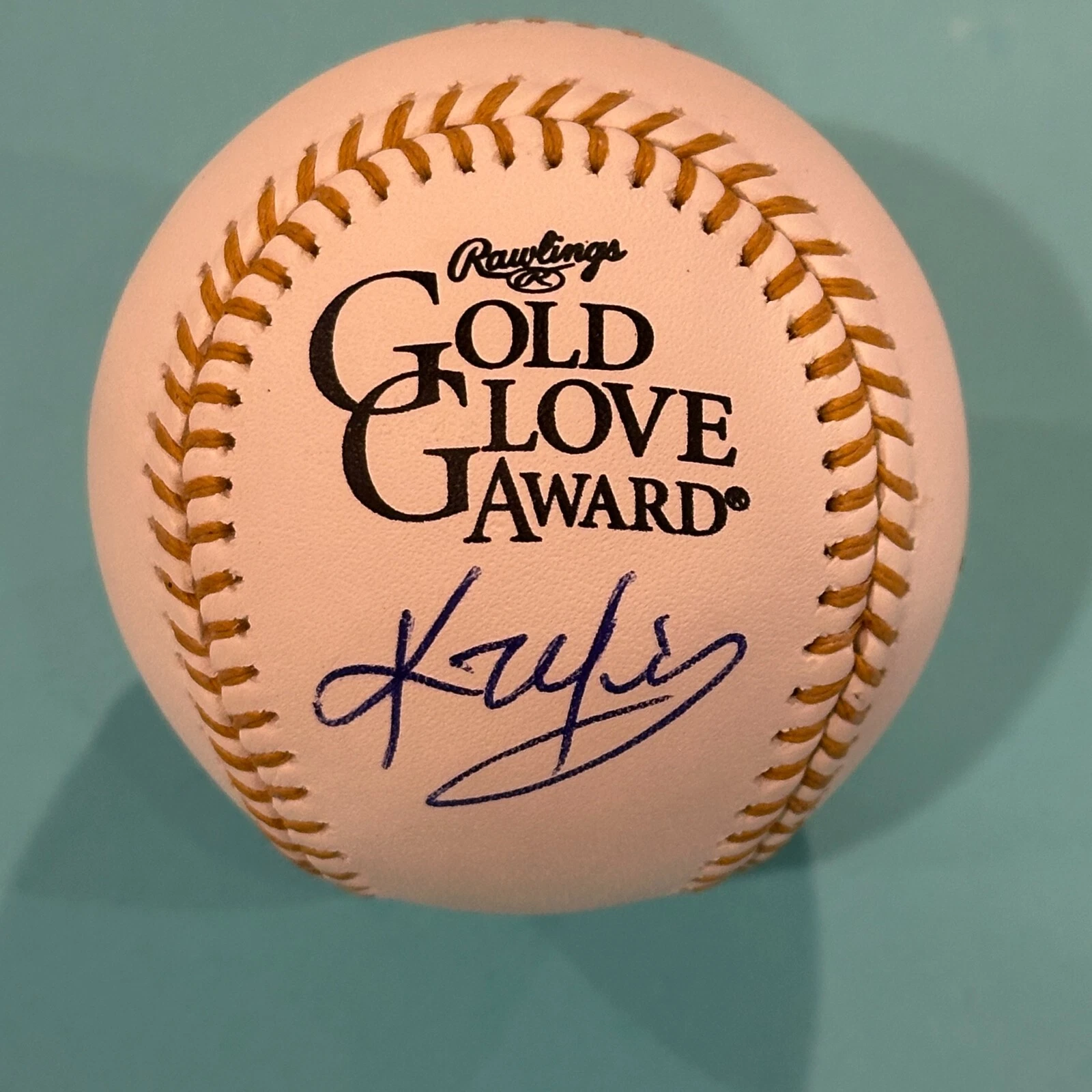 KEVIN YOUKILIS (Red Sox) Signed Official MLB GOLD GLOVE Baseball Beckett BAS