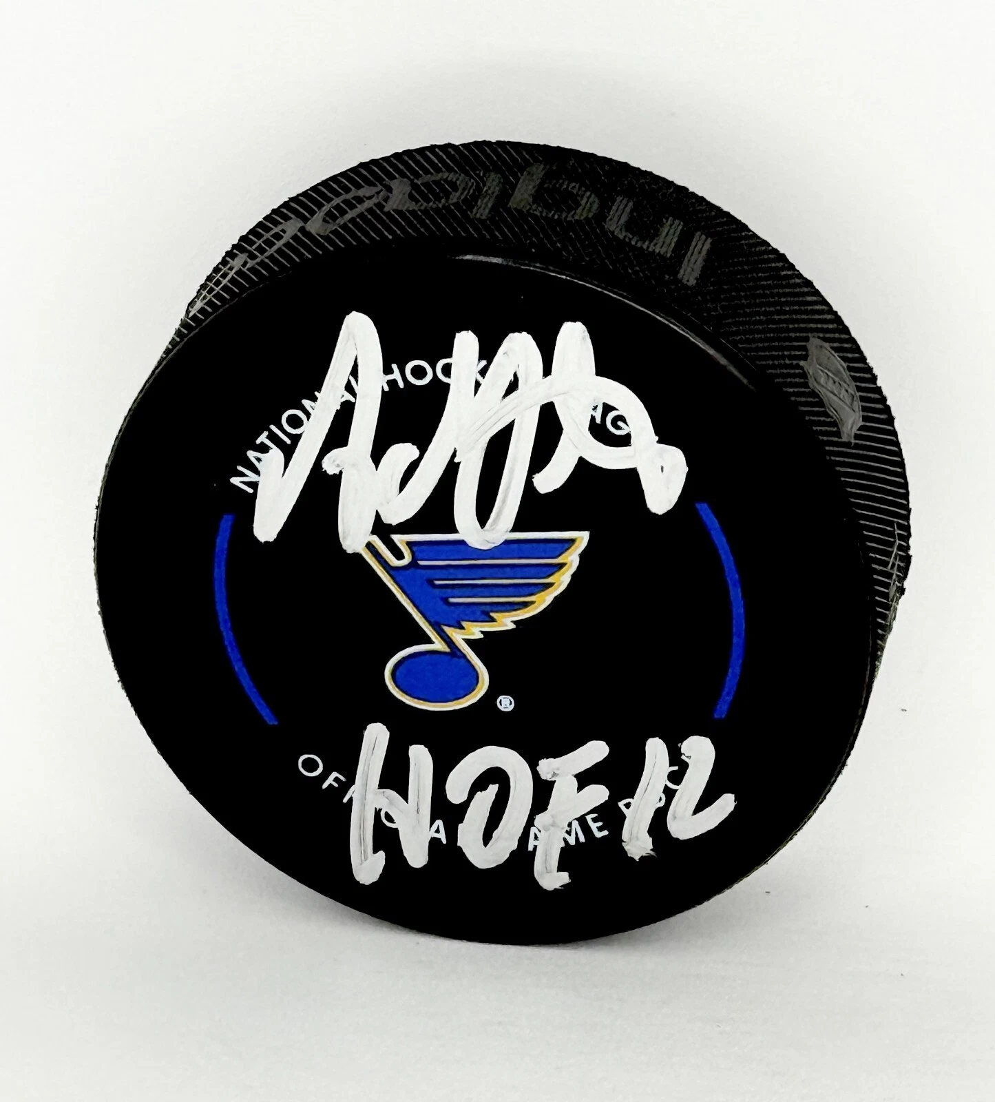 Adam Oates signed St. Louis Blues Game Puck W/ HOF Inscription Beckett Witnessed