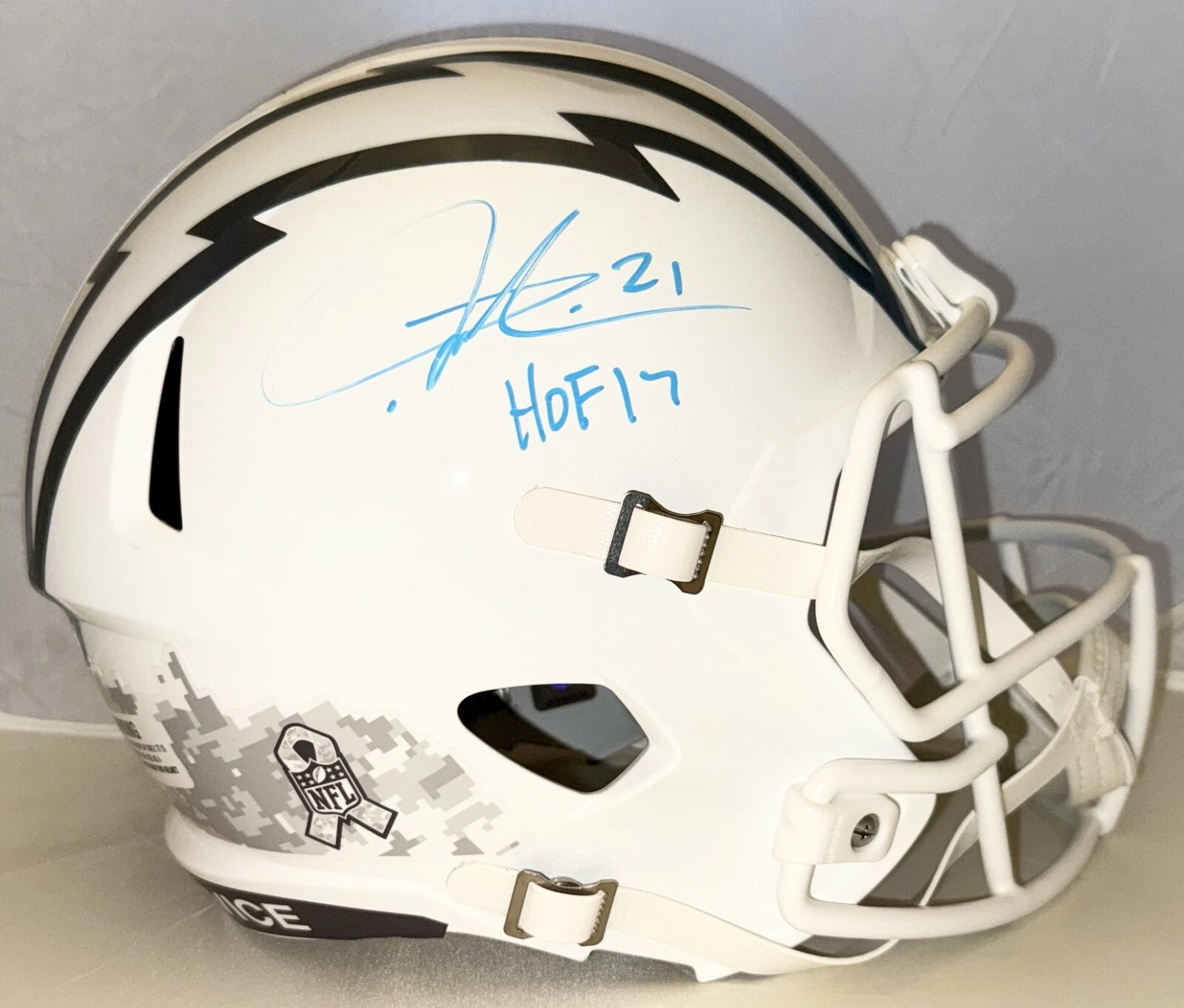LaDainian Tomlinson signed Chargers Salute Full Size Helmet W HOF Beckett Witn
