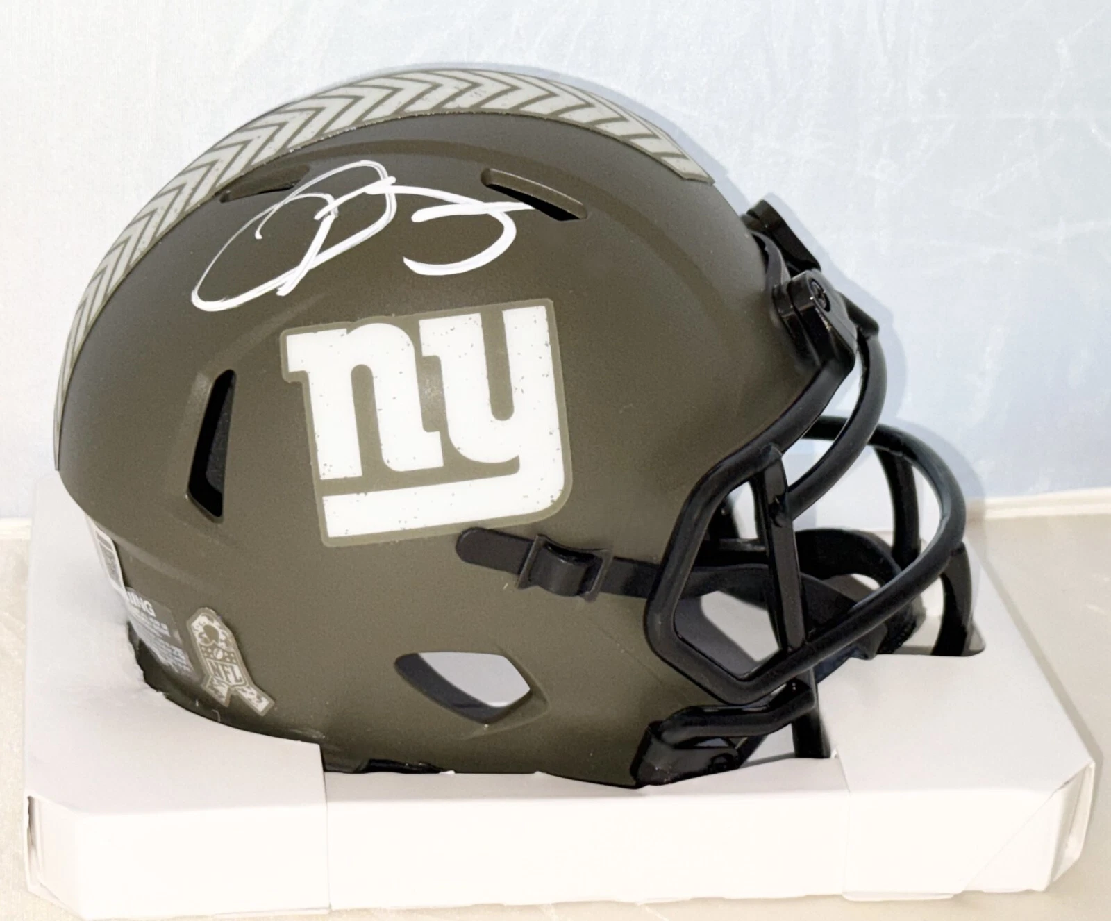 Odell Beckham signed New York Giants Salute Service mini helmet Beckett Witness