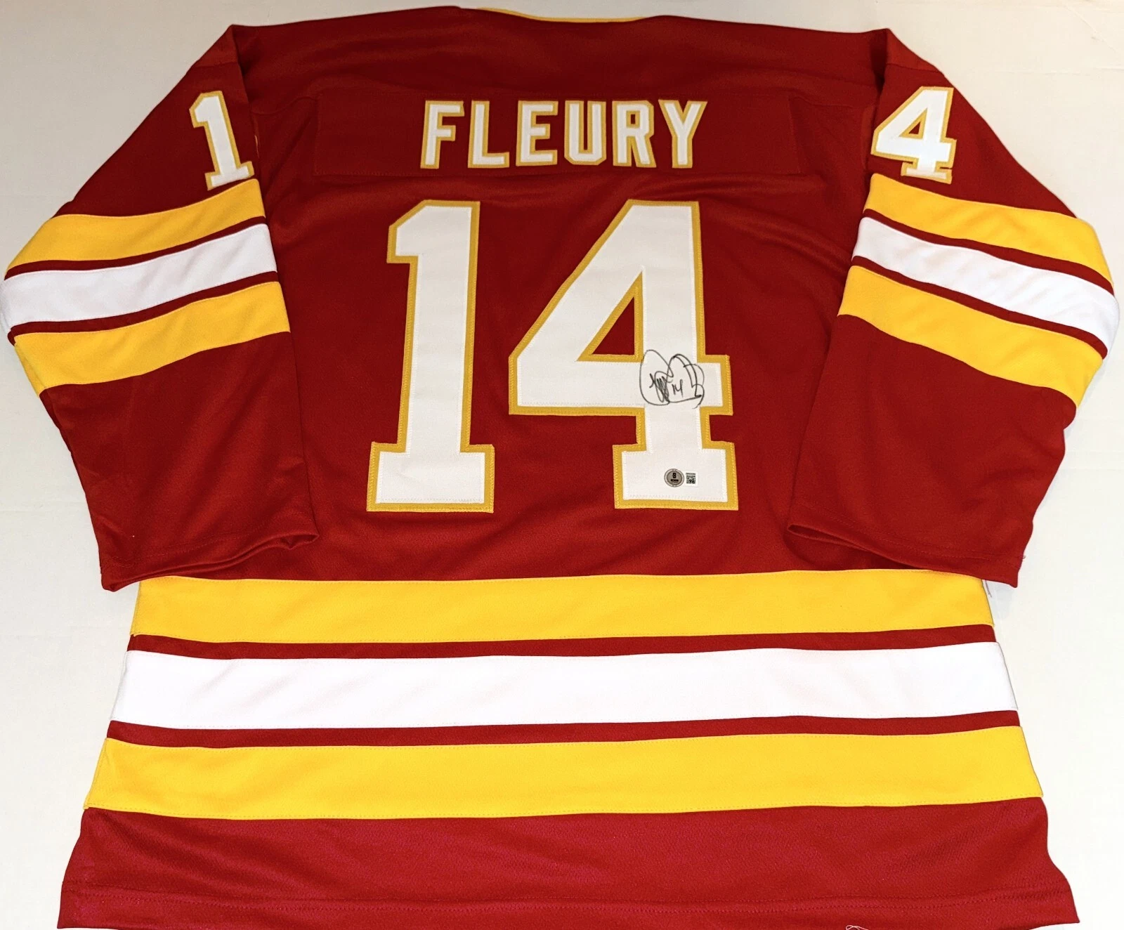 Theo Fleury Calgary Flames signed Custom jersey autographed #1 Beckett Witnessed