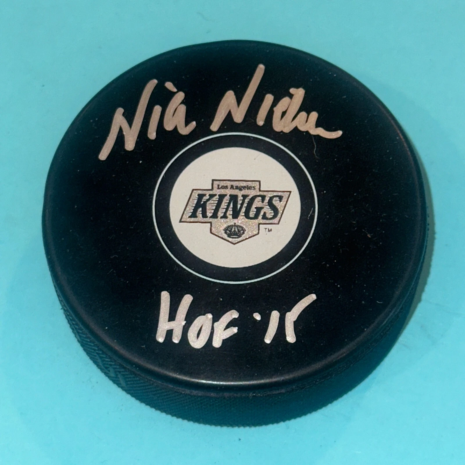 NICK NICKSON Signed L. A. KINGS Puck Beckett (BAS) w/ HOF