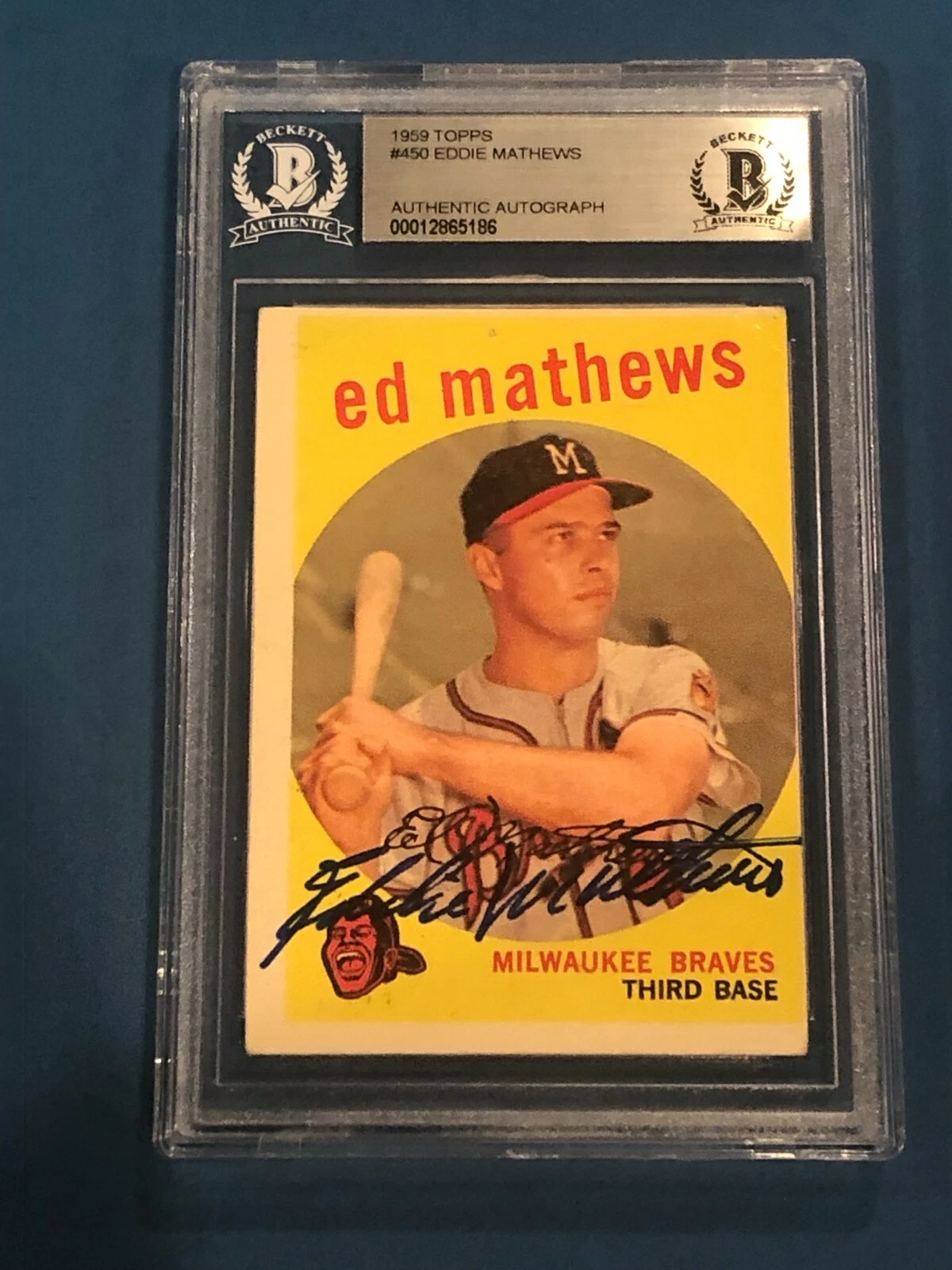 EDDIE MATHEWS Signed 1959 TOPPS Card #450 Beckett Authenticated (BAS)